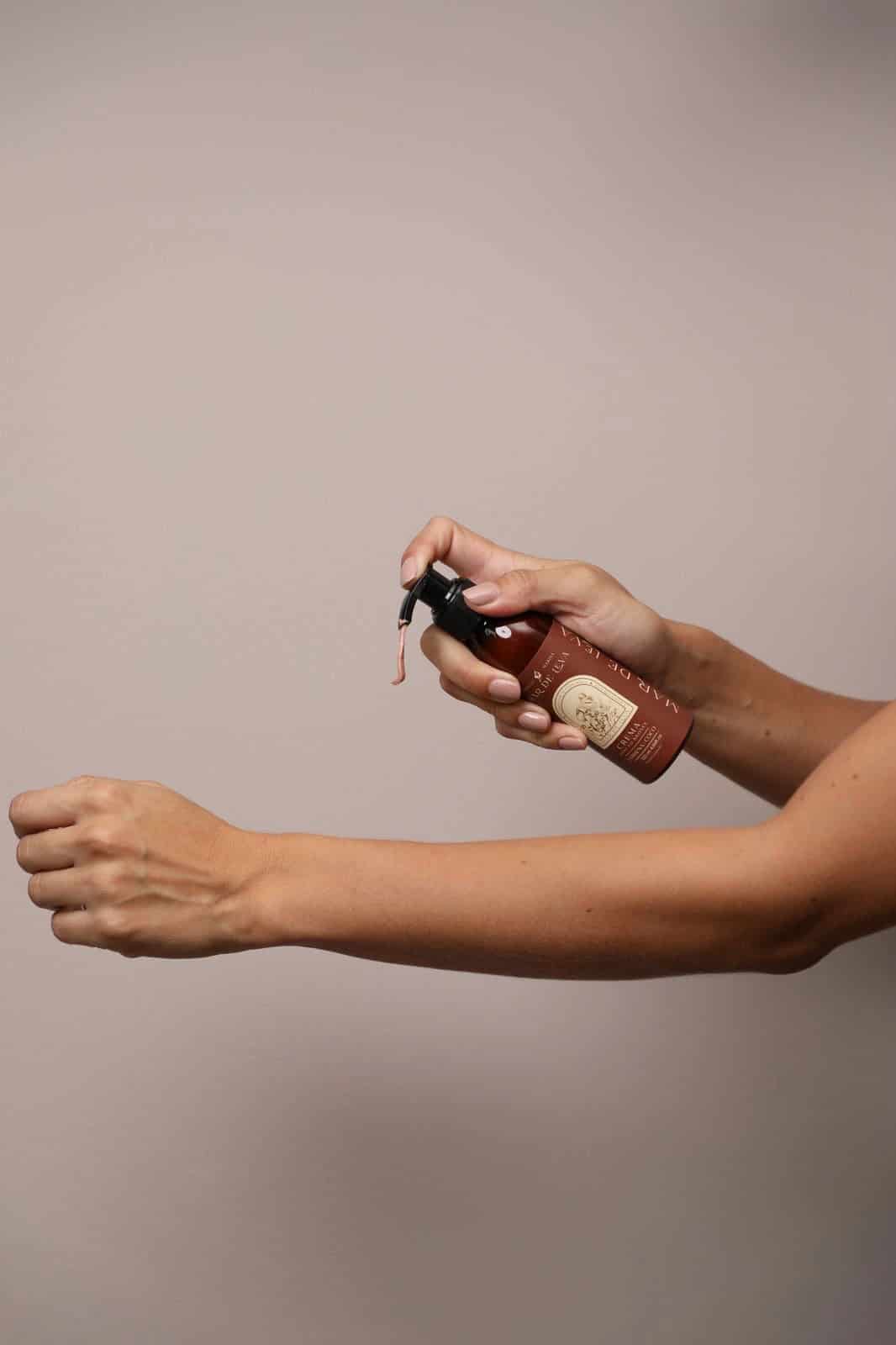 Crema hidratante efecto Bronce - miniatura 2