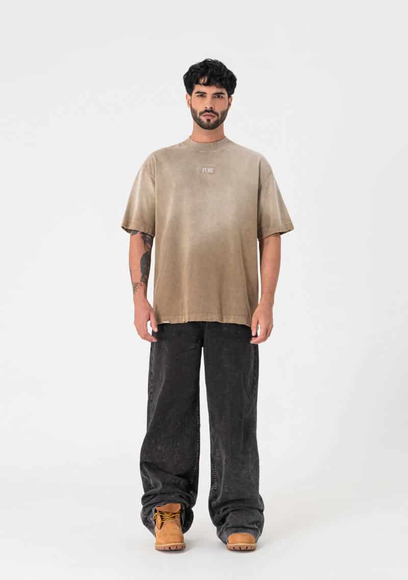 Heraldic brown shield T-shirt - miniatura 4