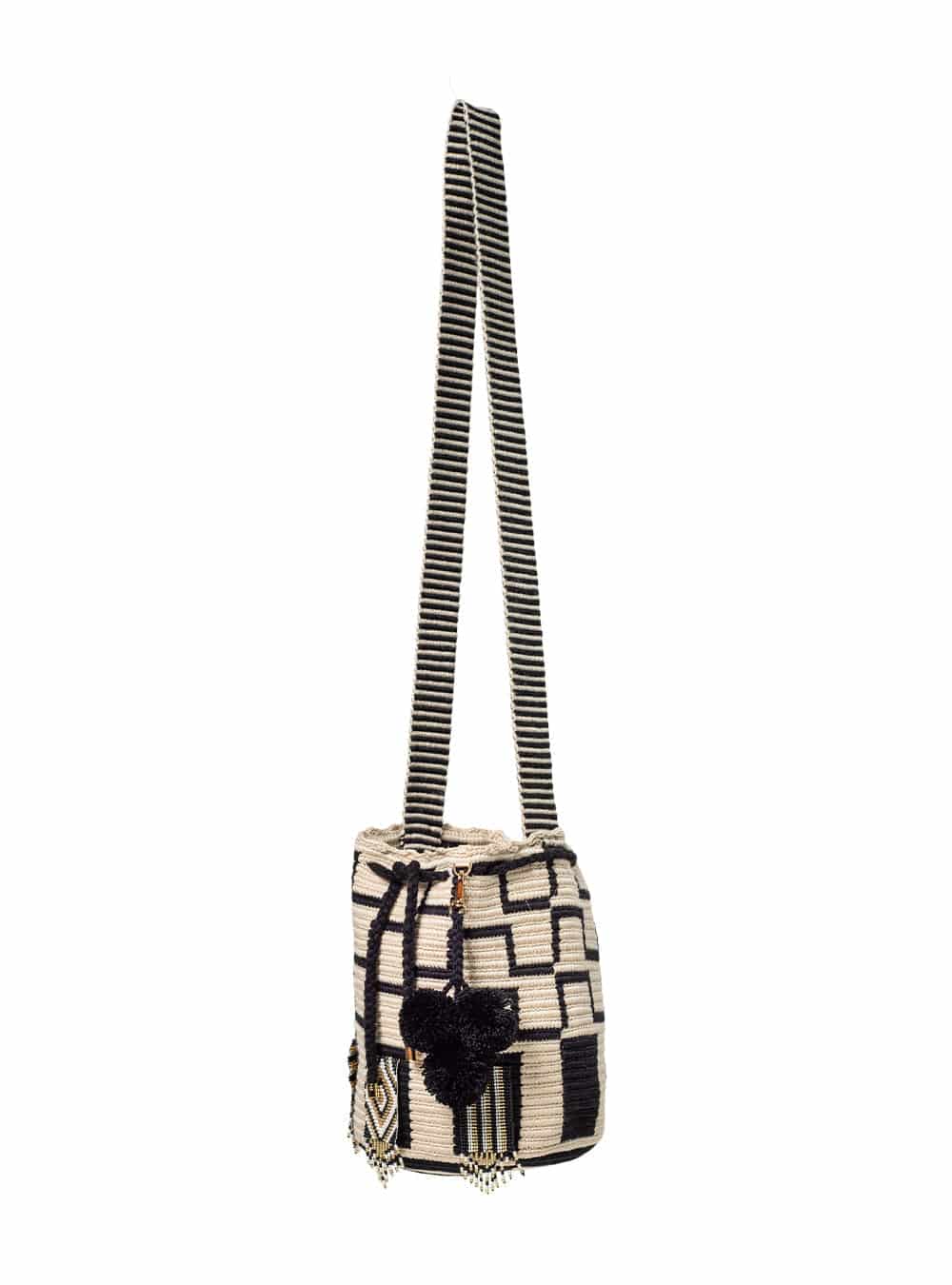 Medium Mochila Wayuu Capunia Black - miniatura 3