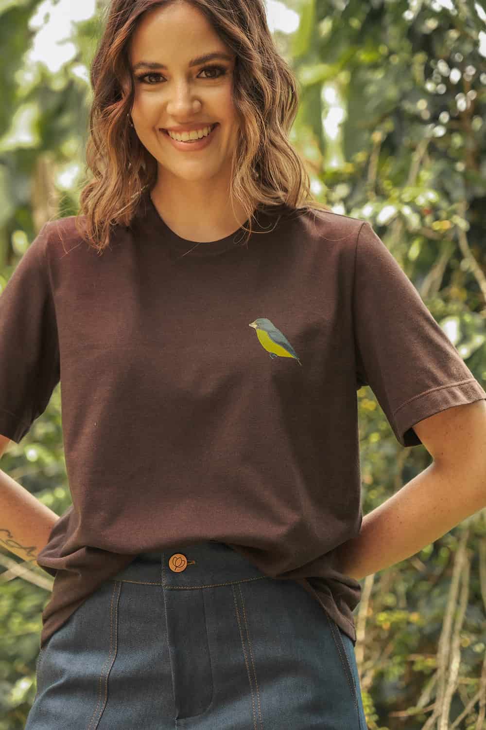 CAMISETA HILOS DE CAFÉ - miniatura 1