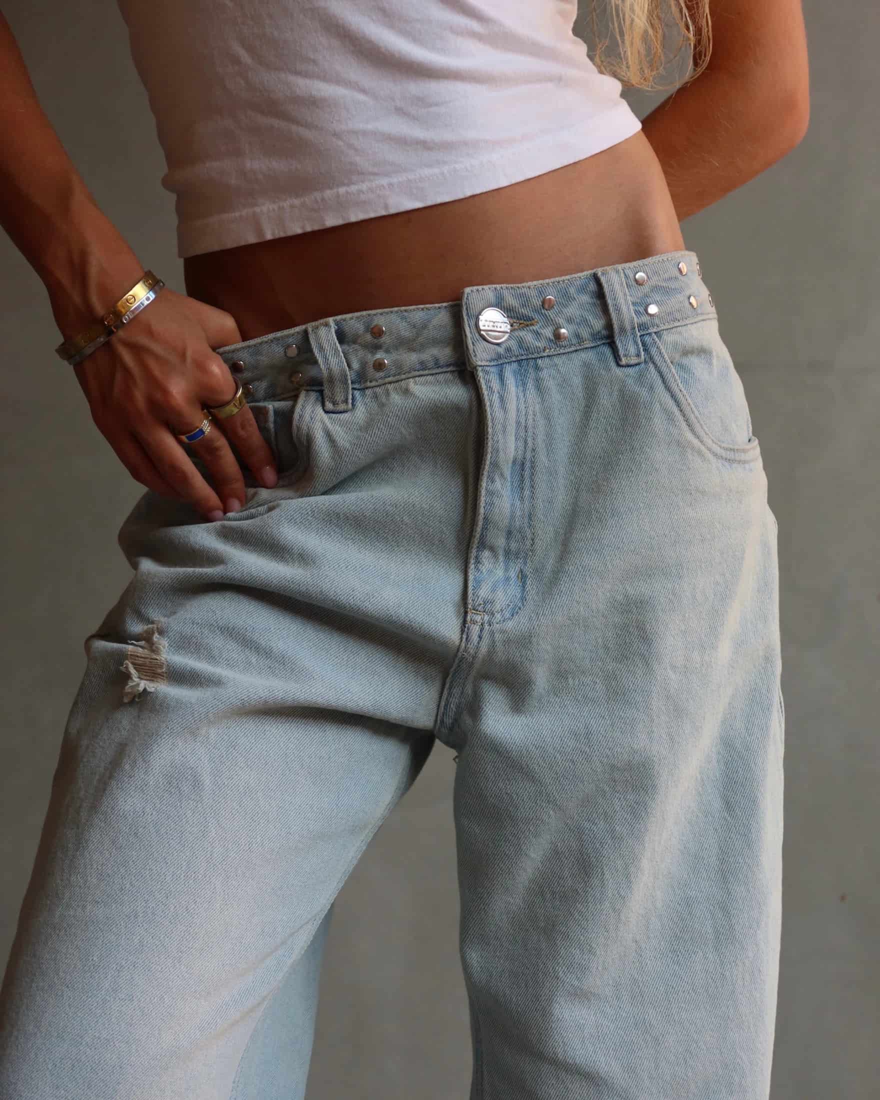 JEAN NEW YORK STUDDED RELAXED FIT AZUL CLARO - miniatura 5