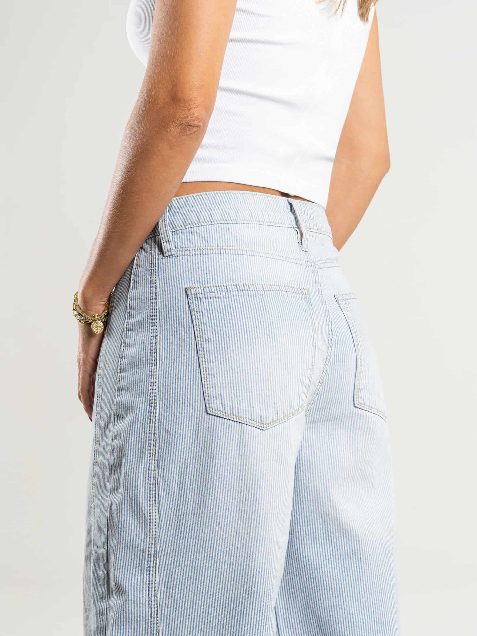 Ref: 066089 Jean wide leg, rayas, rígido, tiro alto, tono azul, pinzas en pierna - miniatura 5