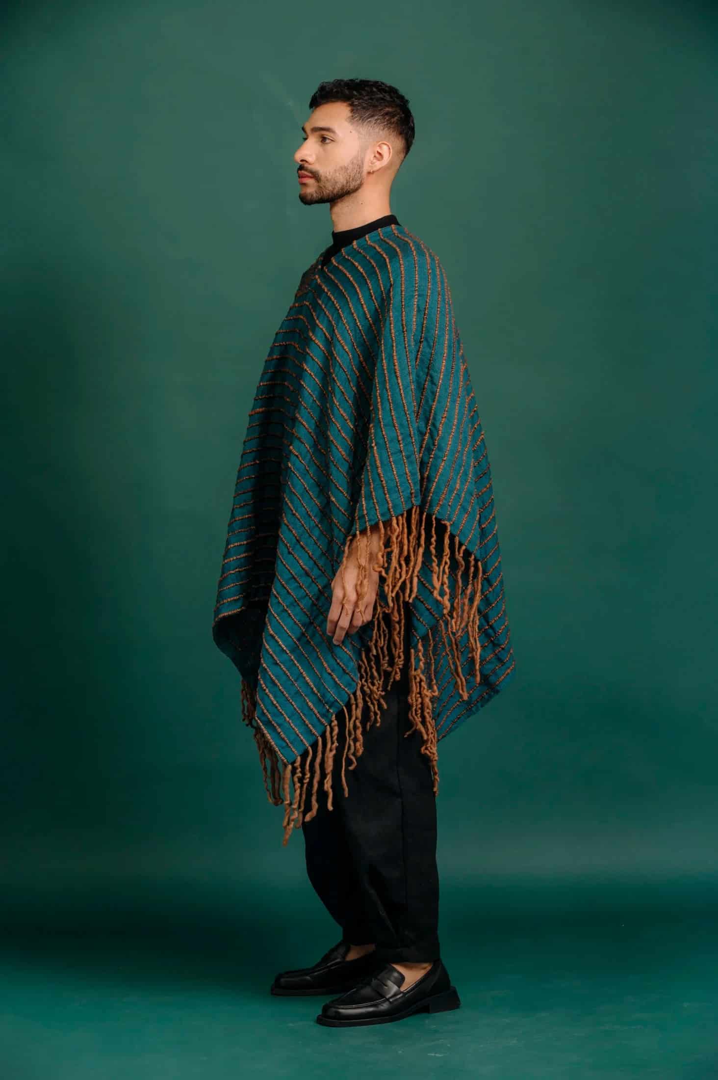 Poncho Raíces - miniatura 1