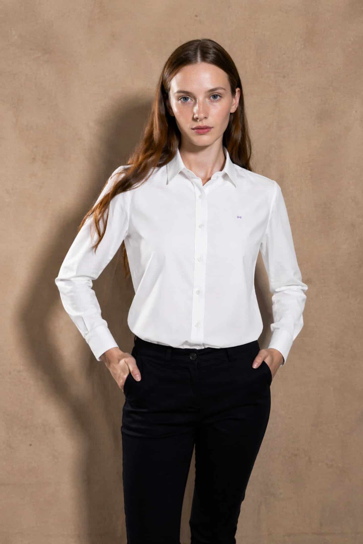 Camisa Antimanchas de Mujer Blanca Logo Lila - miniatura 1