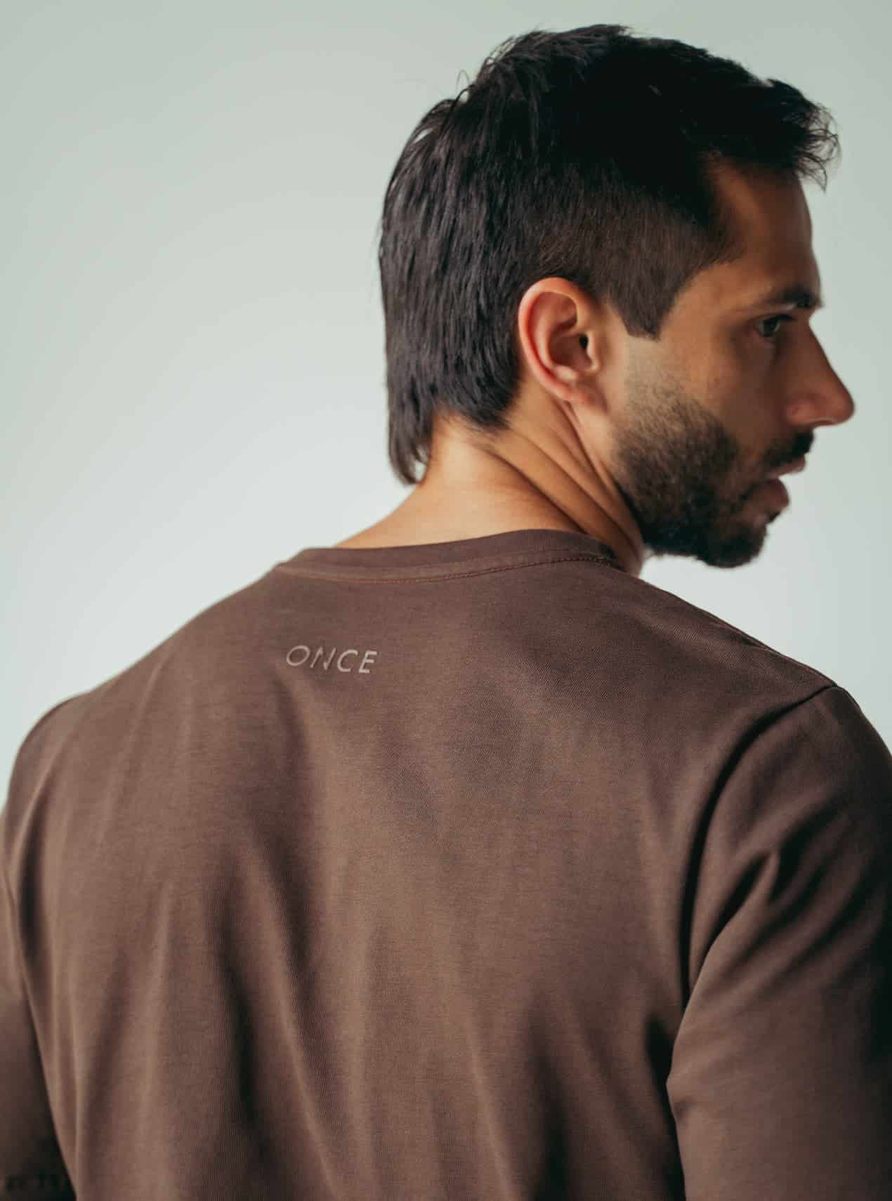 Camiseta Hombre Regular Fit - Brown - miniatura 3
