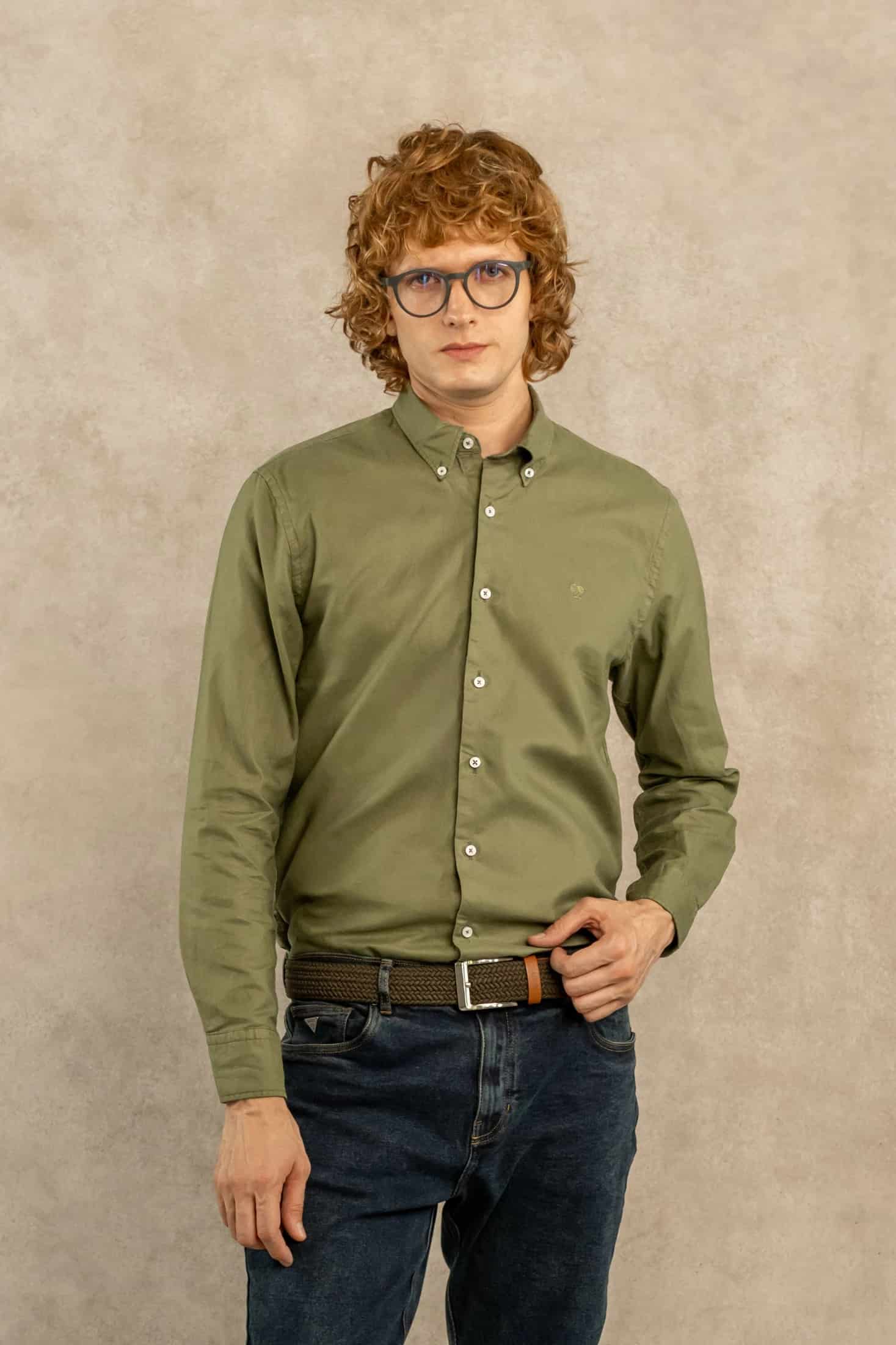 Camisa Antimanchas Oxford Verde Militar - Talla Regular - miniatura 1