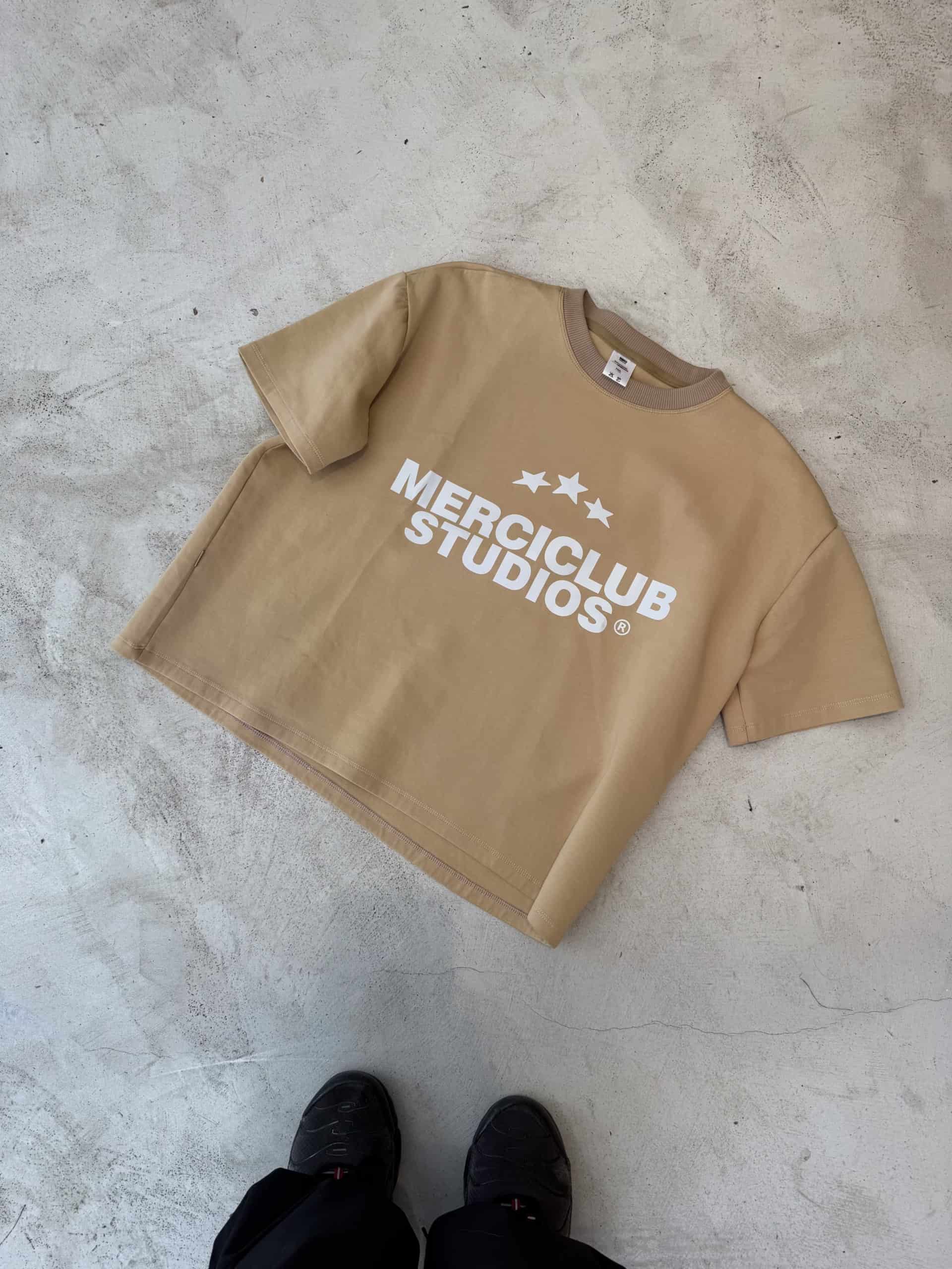Camiseta Boxy-fit beigie Stars - miniatura 1