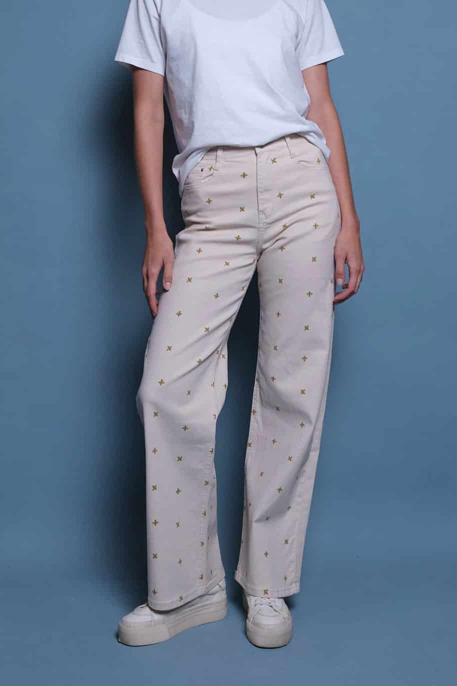 JEANS BEIGE BORDADO ASPA - miniatura 3