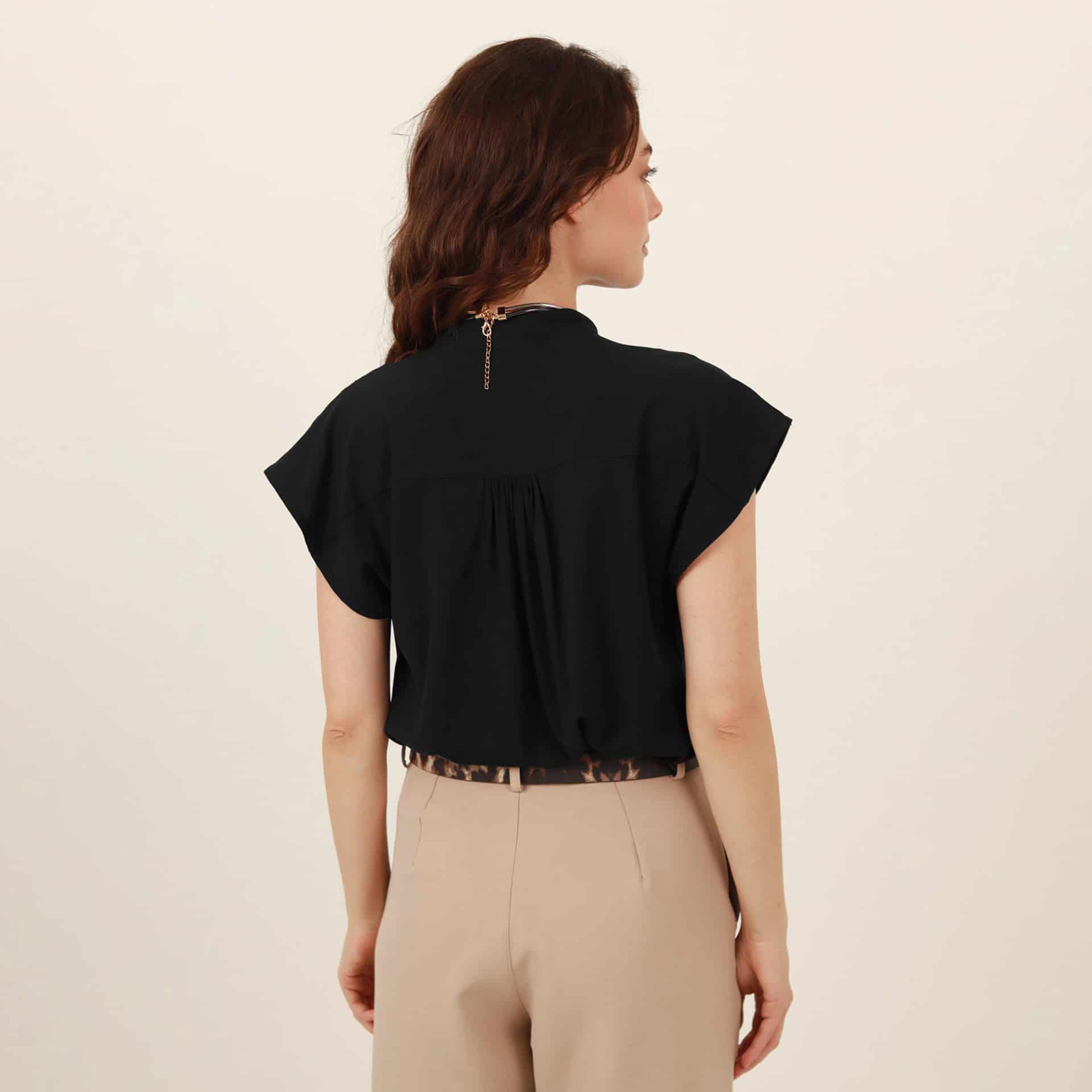 Blusa abierta cuello nerú manga sisa rodada - miniatura 13