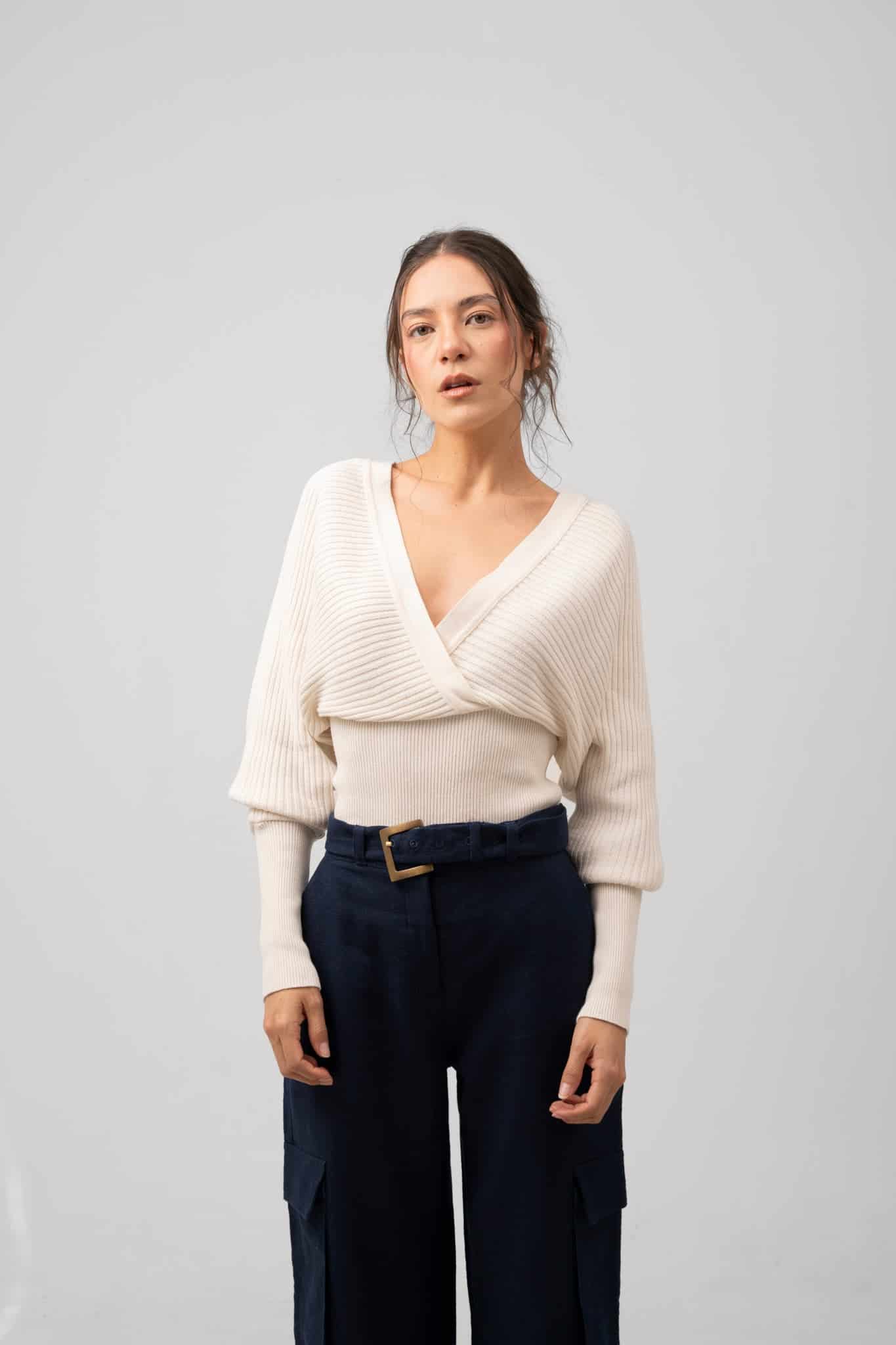 Carisma Backless Sweater - miniatura 1