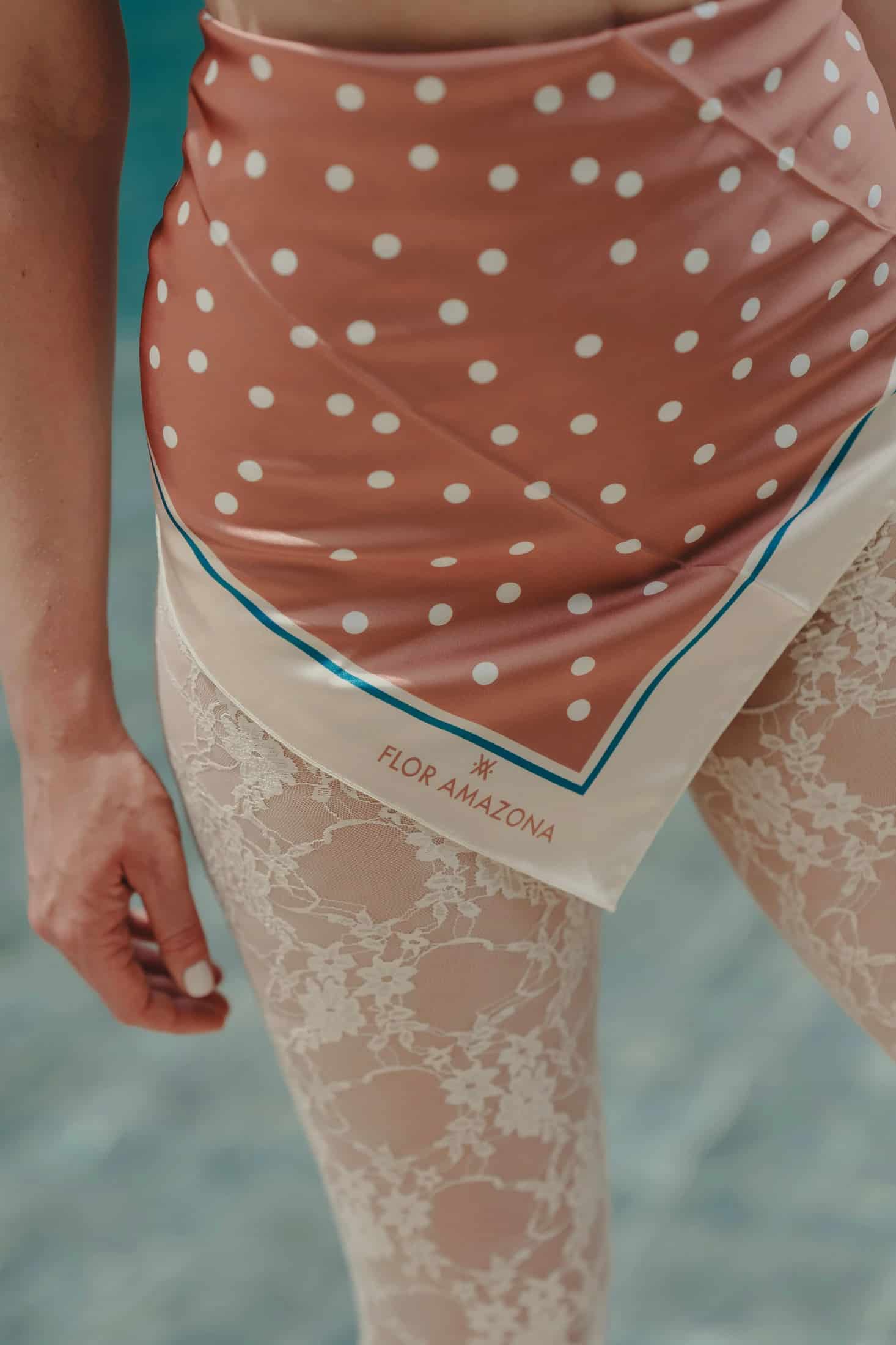 PAÑOLETA POLKA DOTS CHAMPAGNE - miniatura 4