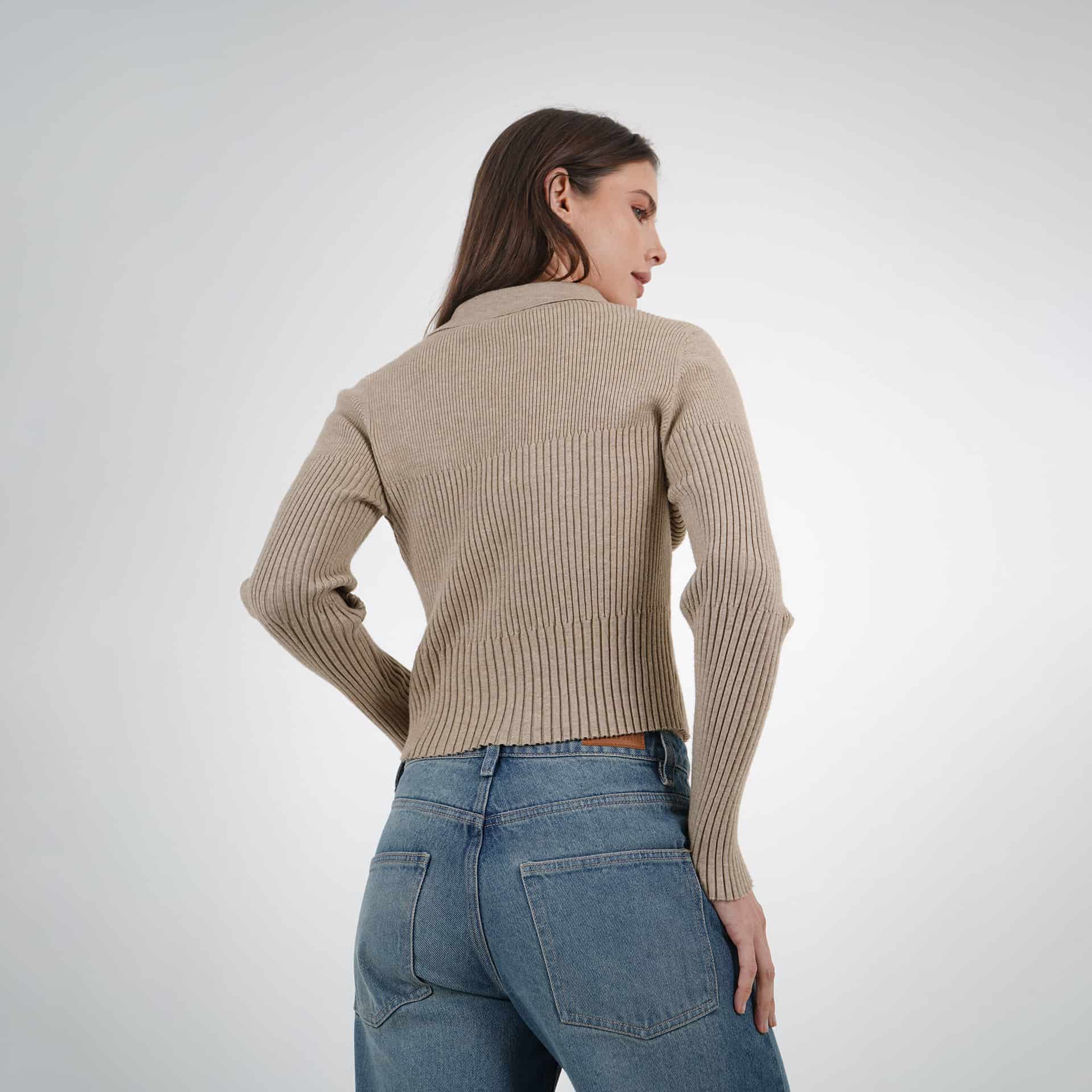 Sweater cuello sport manga larga con botones - miniatura 7