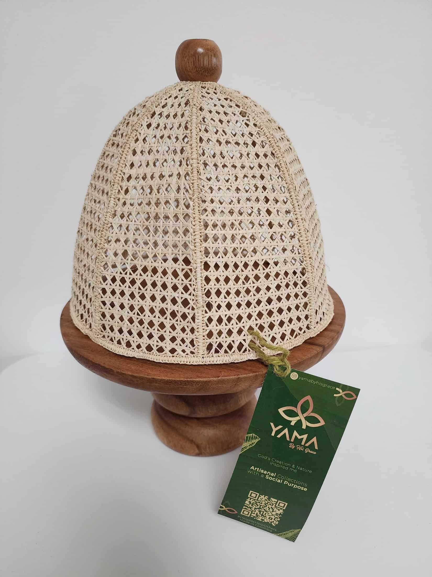 Artisanal Wood Cake Stand with Wicker Cover - miniatura 1