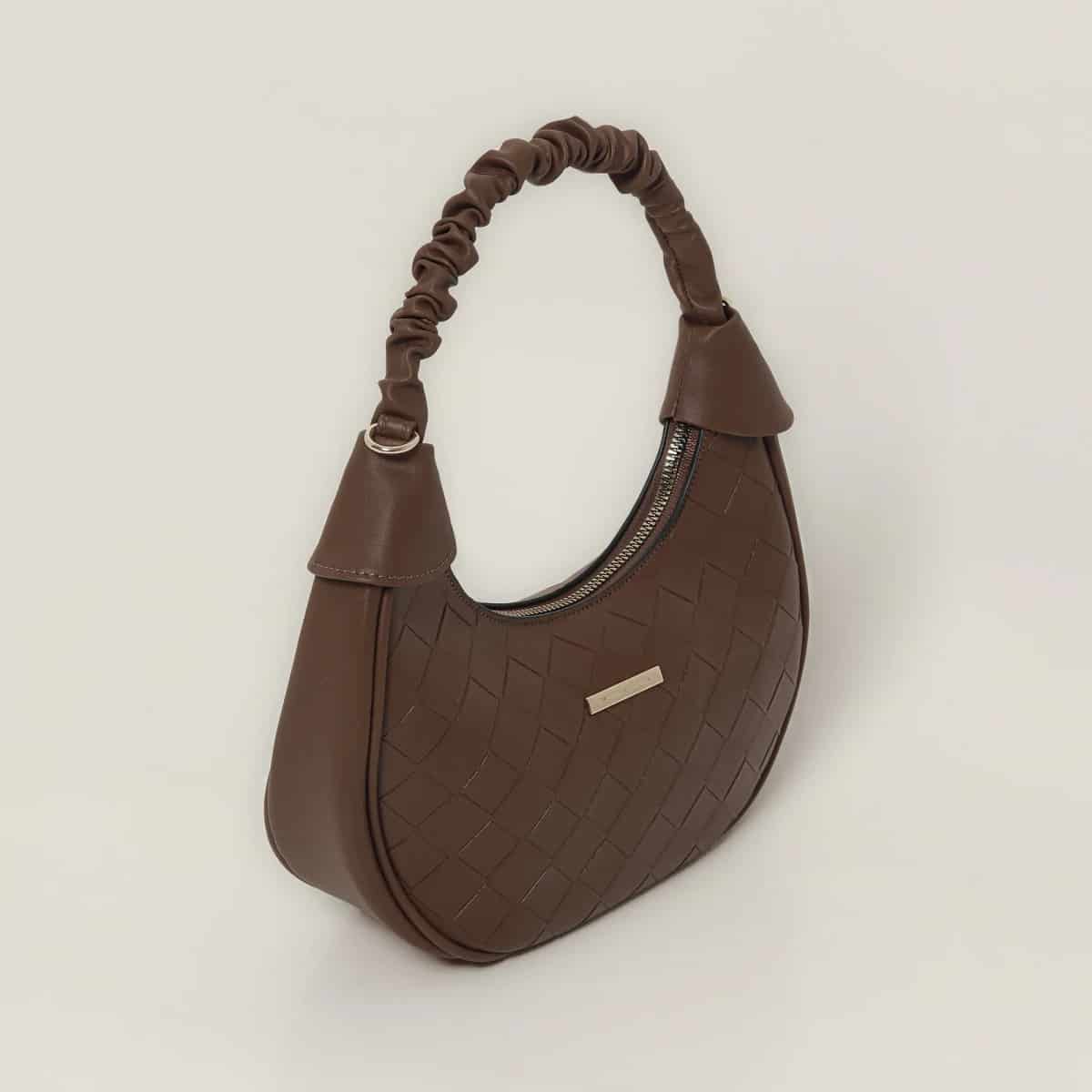Bolso de hombro con textura - miniatura 4