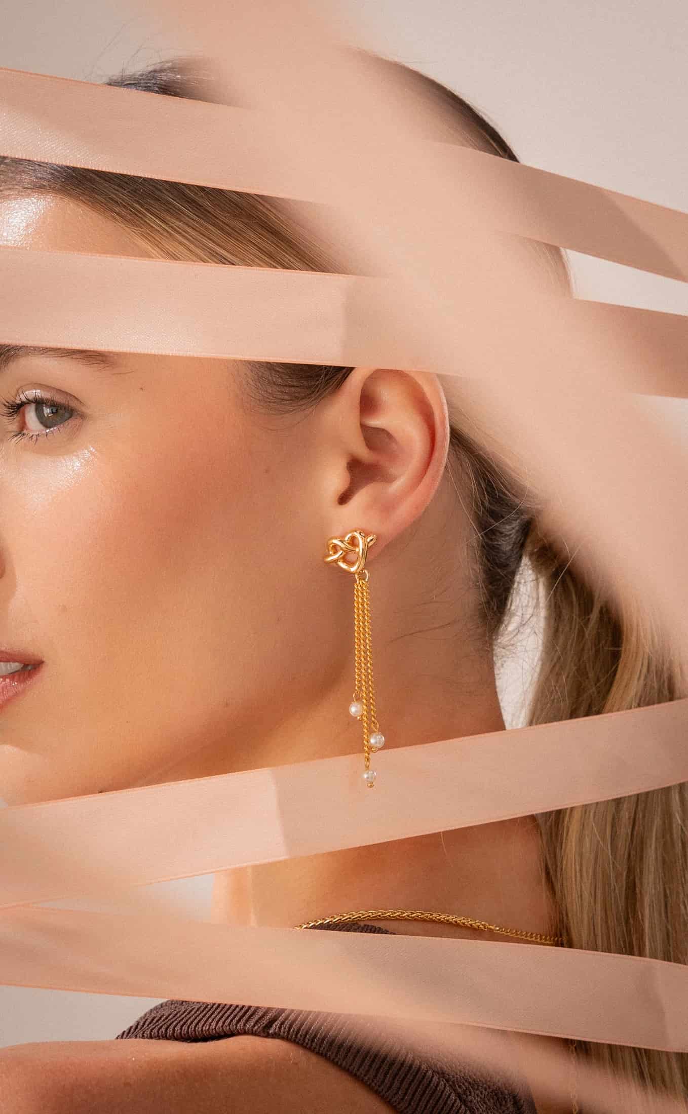 Aretes Corazón Lazo Perla - miniatura 3