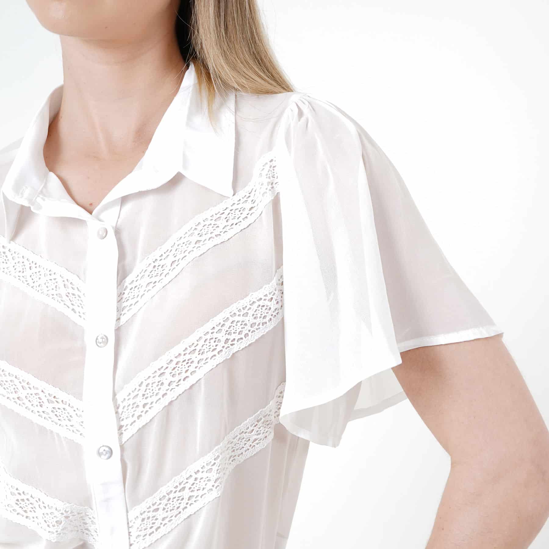 Blusa abierta cuello camisero manga corta bolero con encajes - miniatura 4