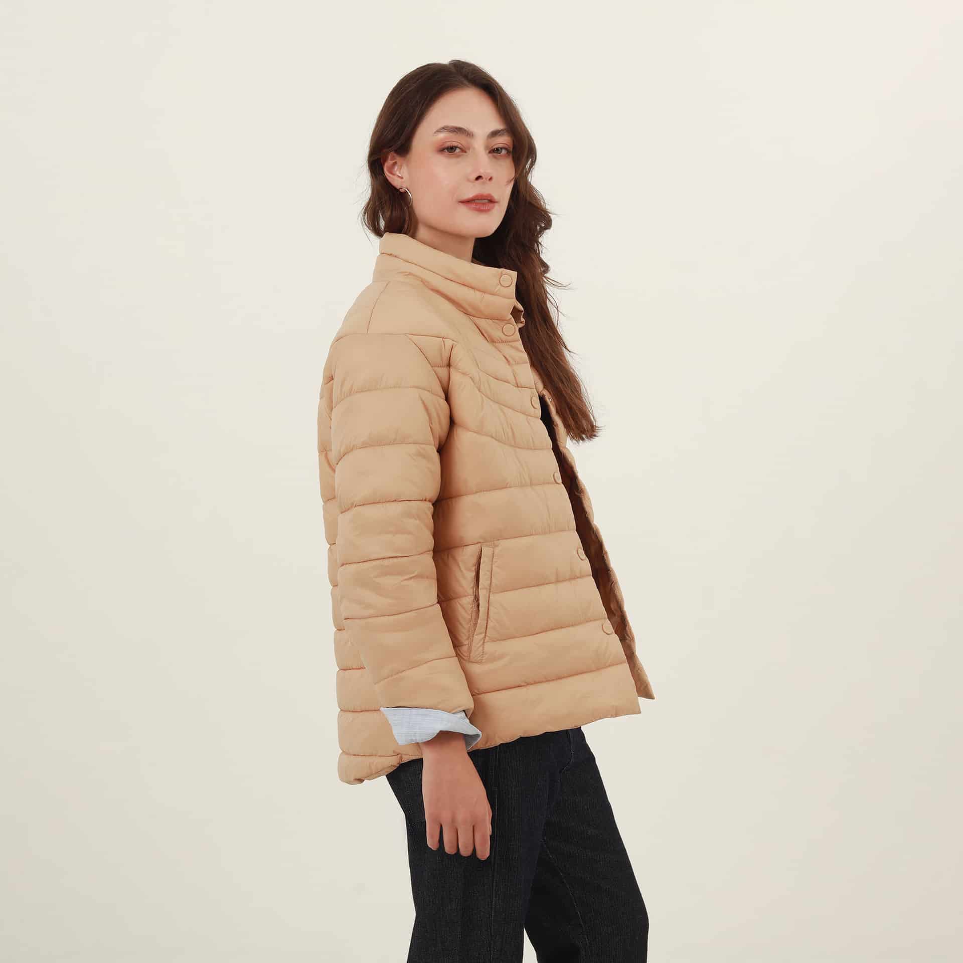 Chaqueta acolchada cuello alto - miniatura 1