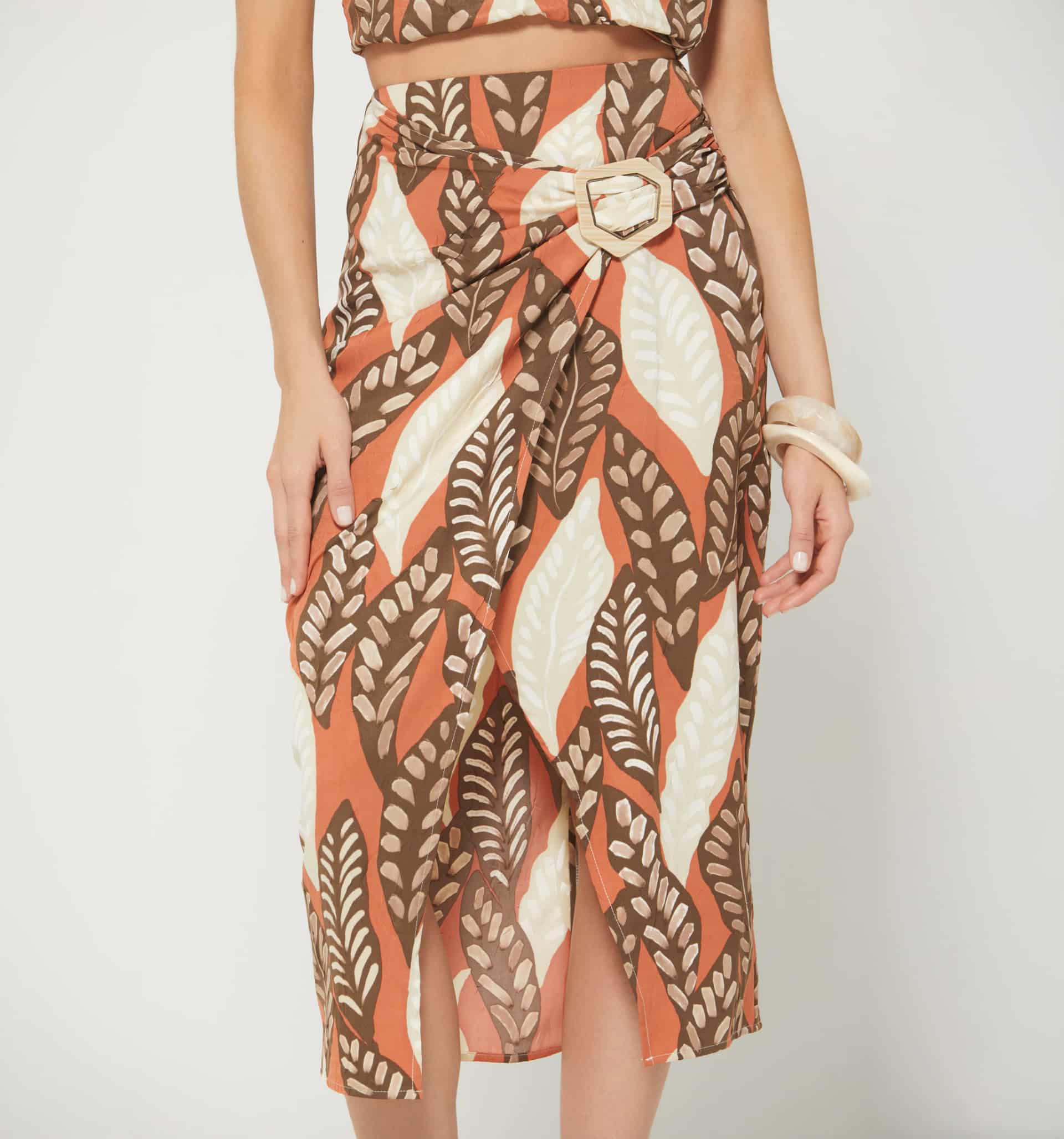 Falda midi con hebilla - miniatura 3