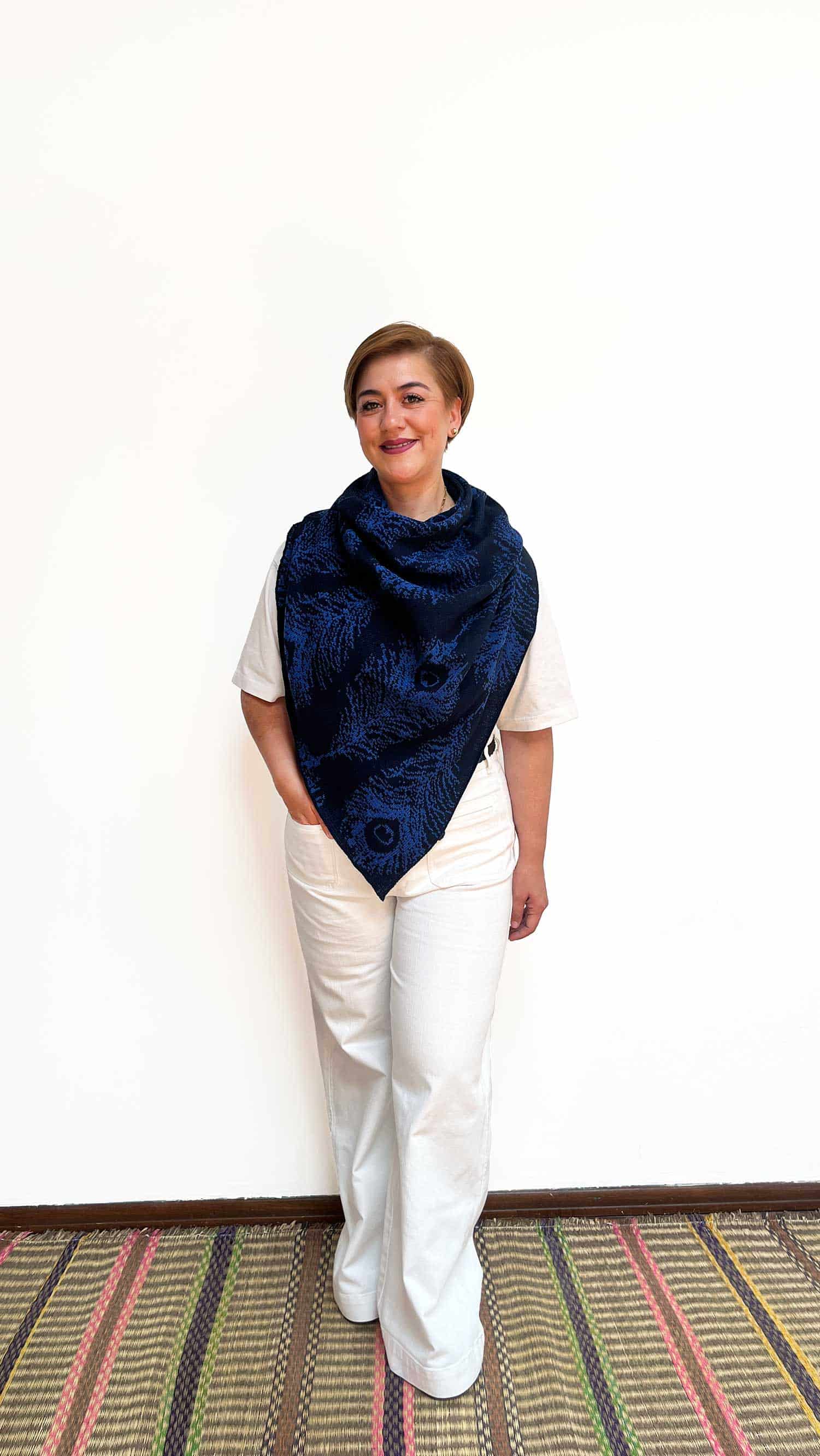 Poncho Plumas - azul oscuro y azul rey - miniatura 1