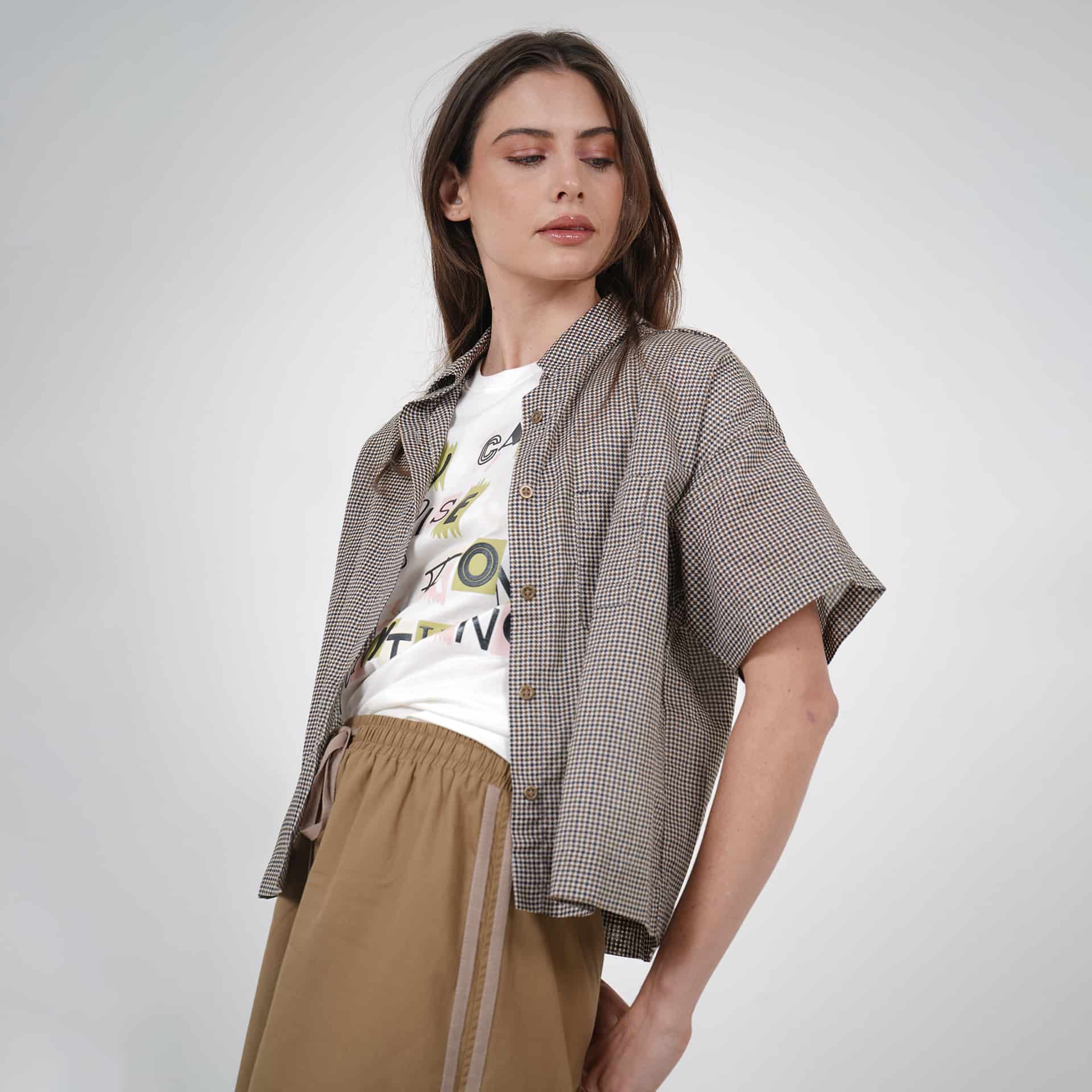 Blusa de cuadros cuello camisero manga corta con estampado Live - miniatura 2