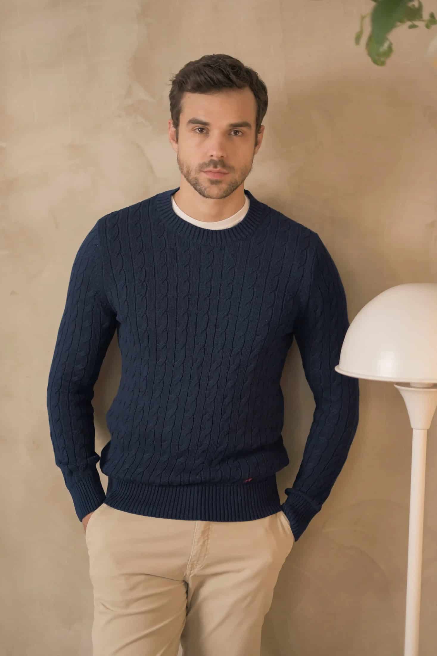 Suéter trenzado cuello redondo Hombre Azul oscuro - miniatura 5