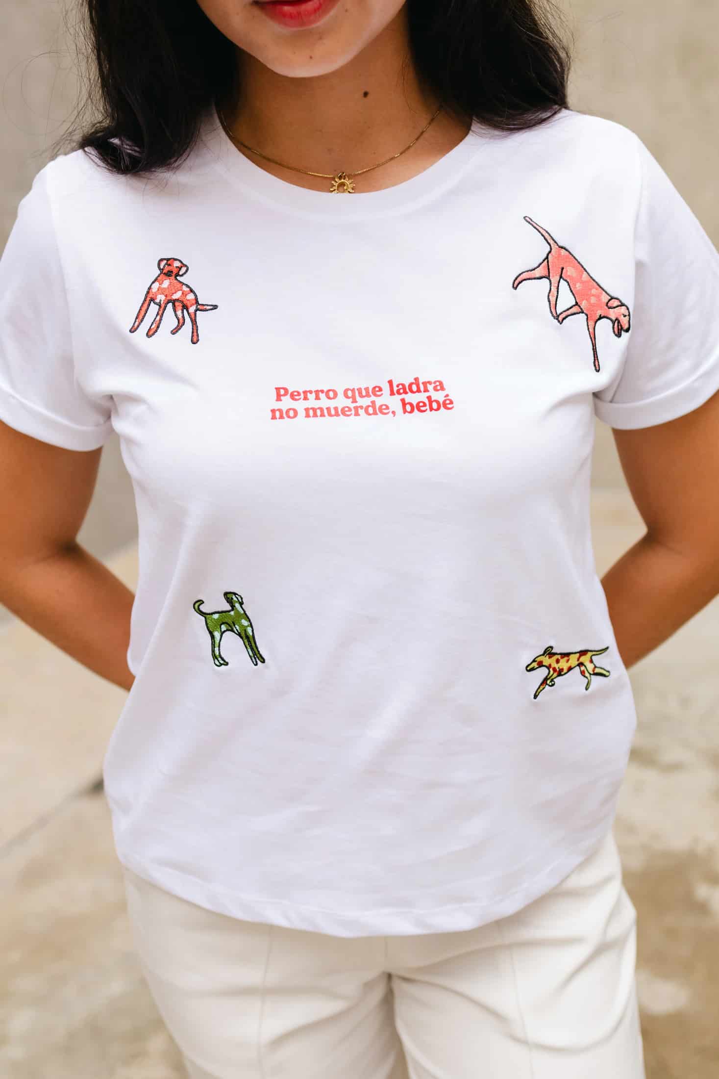 Perro Que Ladra No Muerde Bebé Oversized Tee - miniatura 1