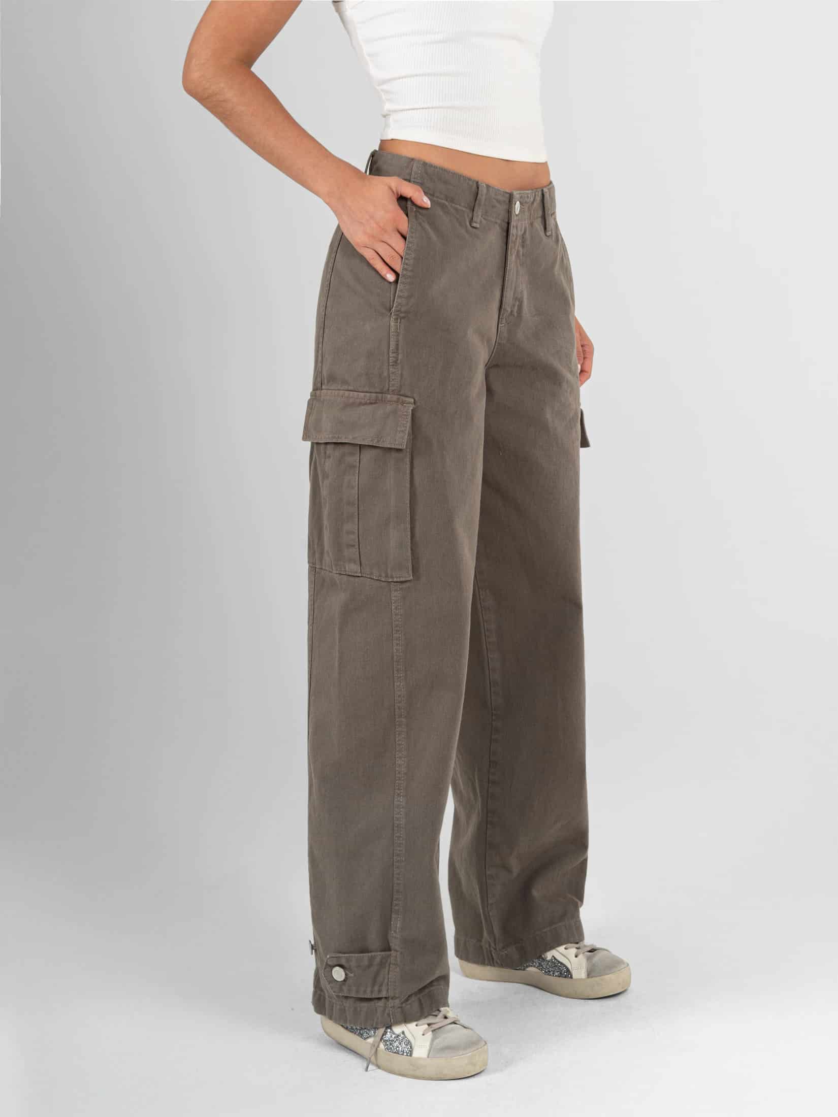 Ref: 0620485 Pantalón Cargo rígido, tiro alto, tono verde, diseño con bolsillos laterales - miniatura 3