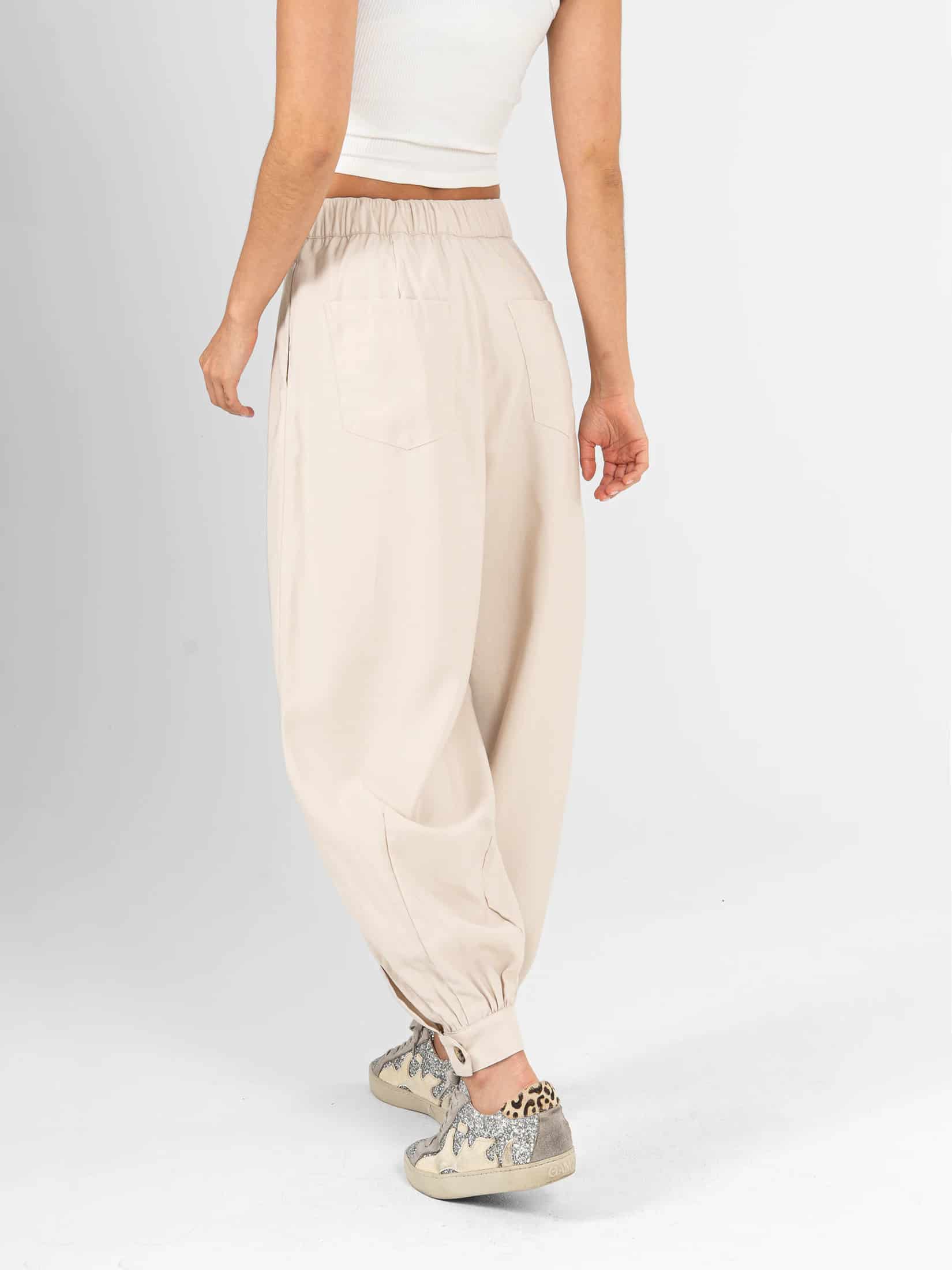 Ref: 0620539 Pantalón wide leg, tejido plano liviano, tiro alto, detalle en bota, tono arena - miniatura 2
