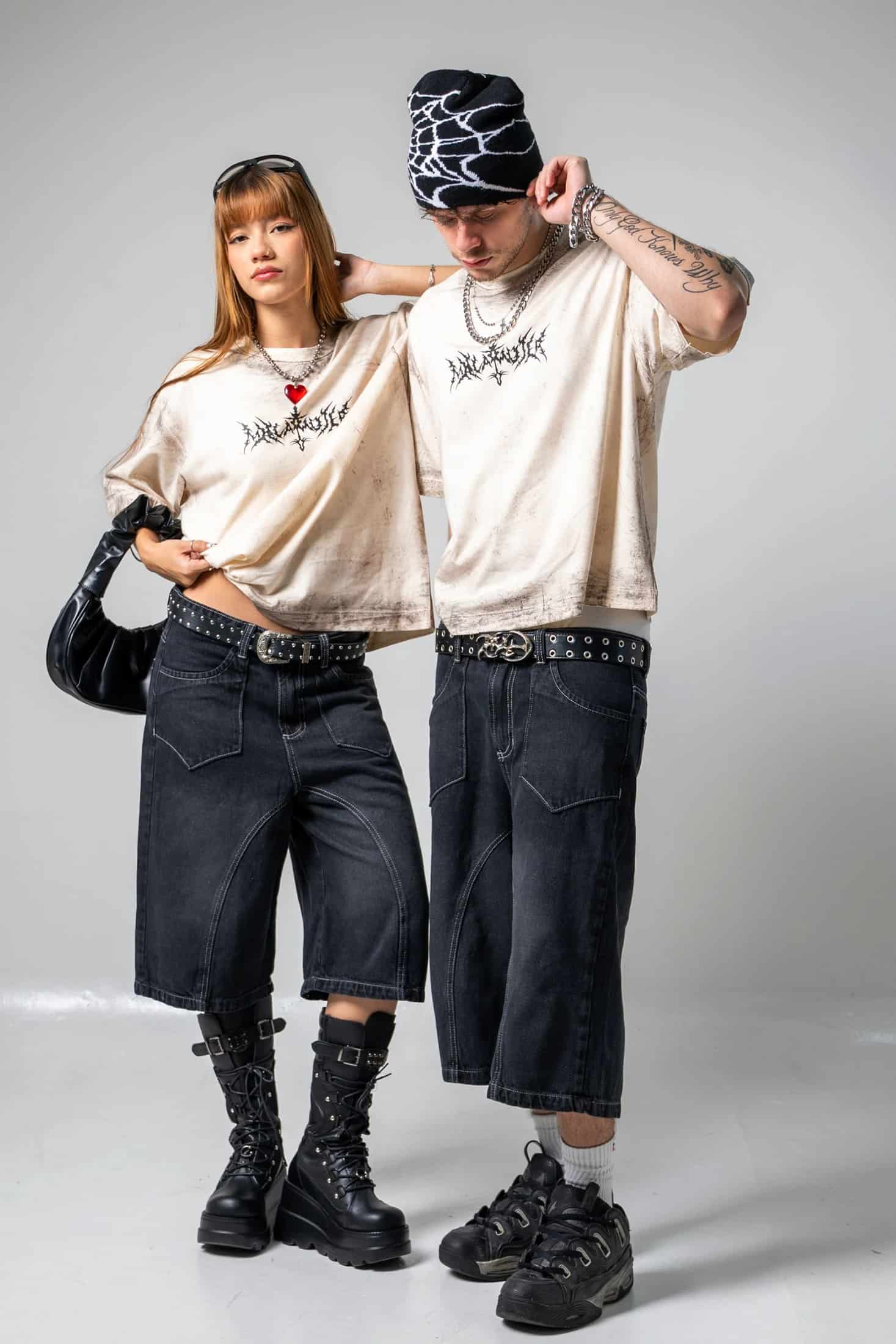 Camiseta Distressed Hadas Góticas - miniatura 2