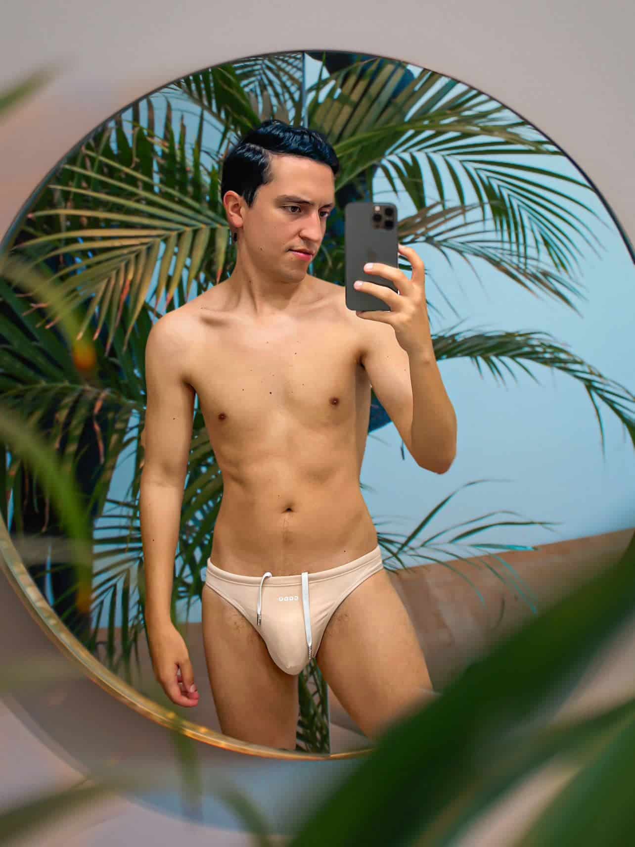 Bikini Nude - miniatura 1