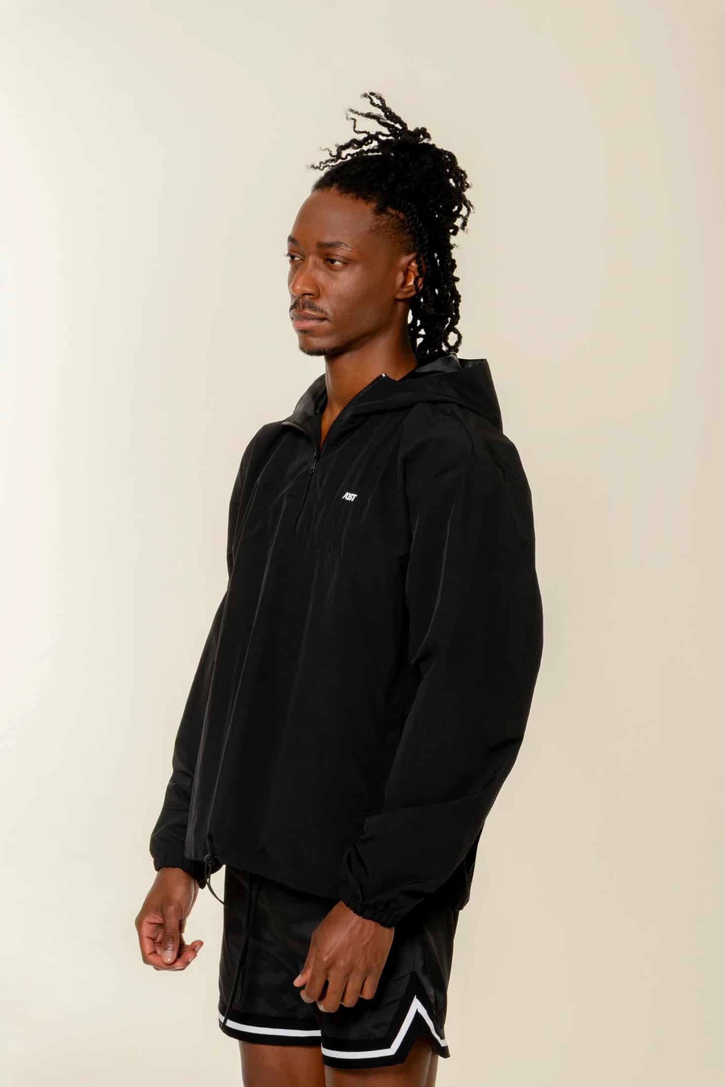 CHAQUETA ROMPEVIENTOS COLOR NEGRO - miniatura 2