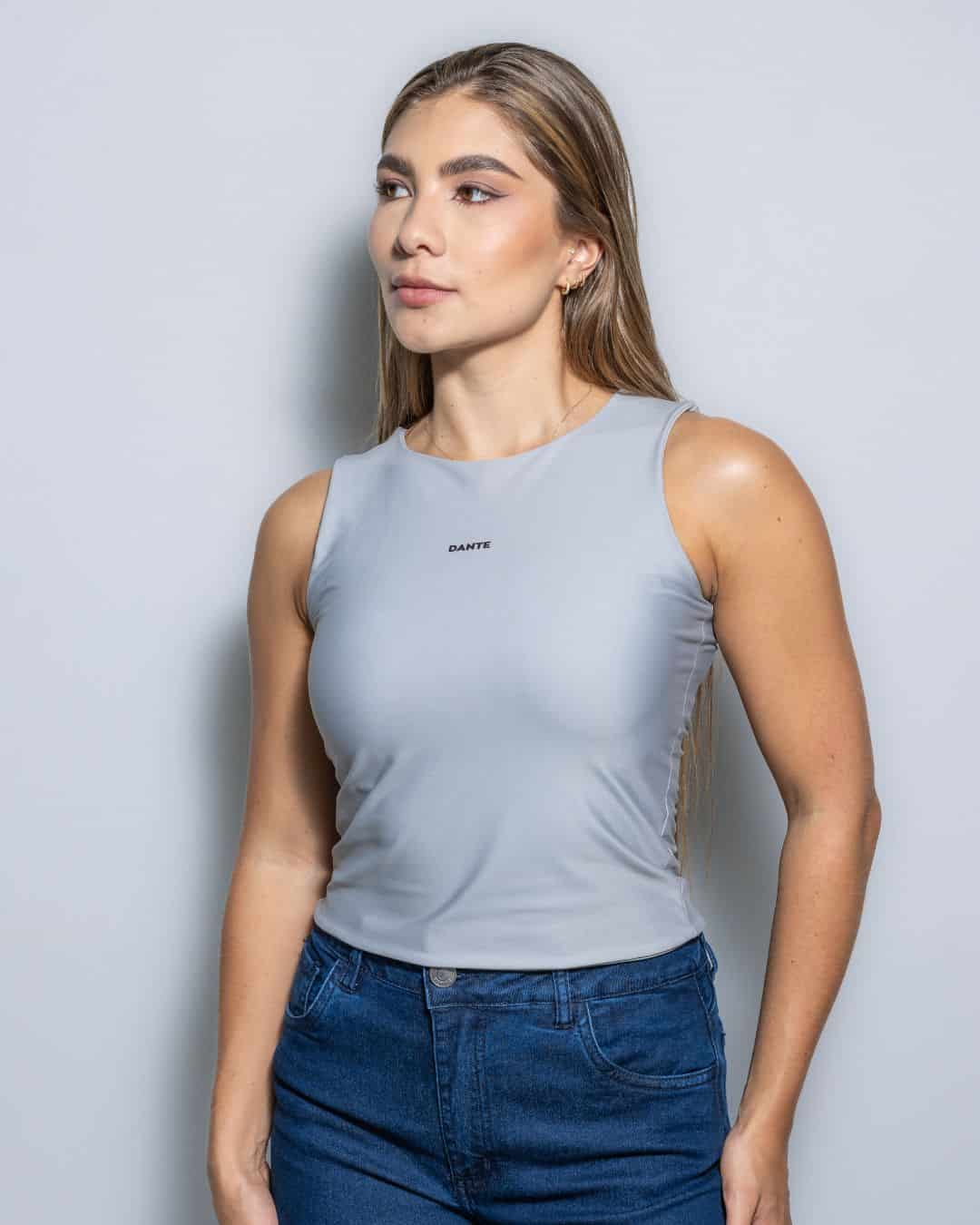 Top Antimanchas Gris Cuello Redondo - miniatura 1