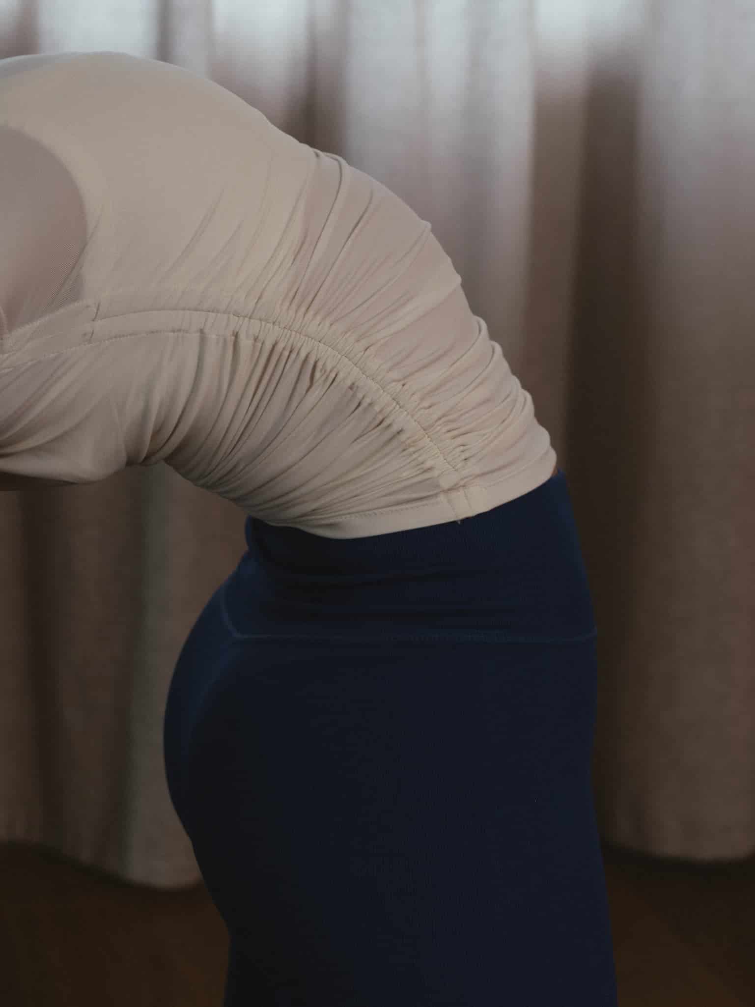 SPORTY RUCHED TEE - SOFT WHITE - miniatura 3