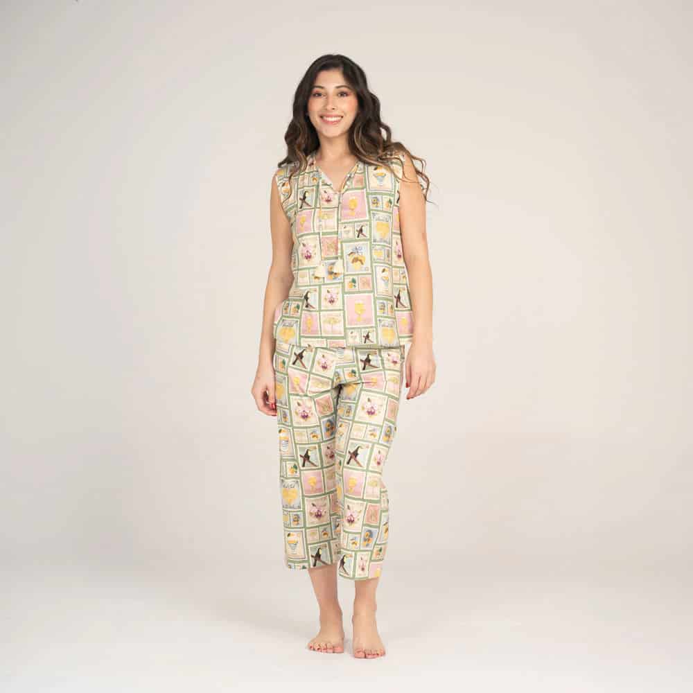 Conjunto de Pijama Pantalón Capri Estampilla. - miniatura 1