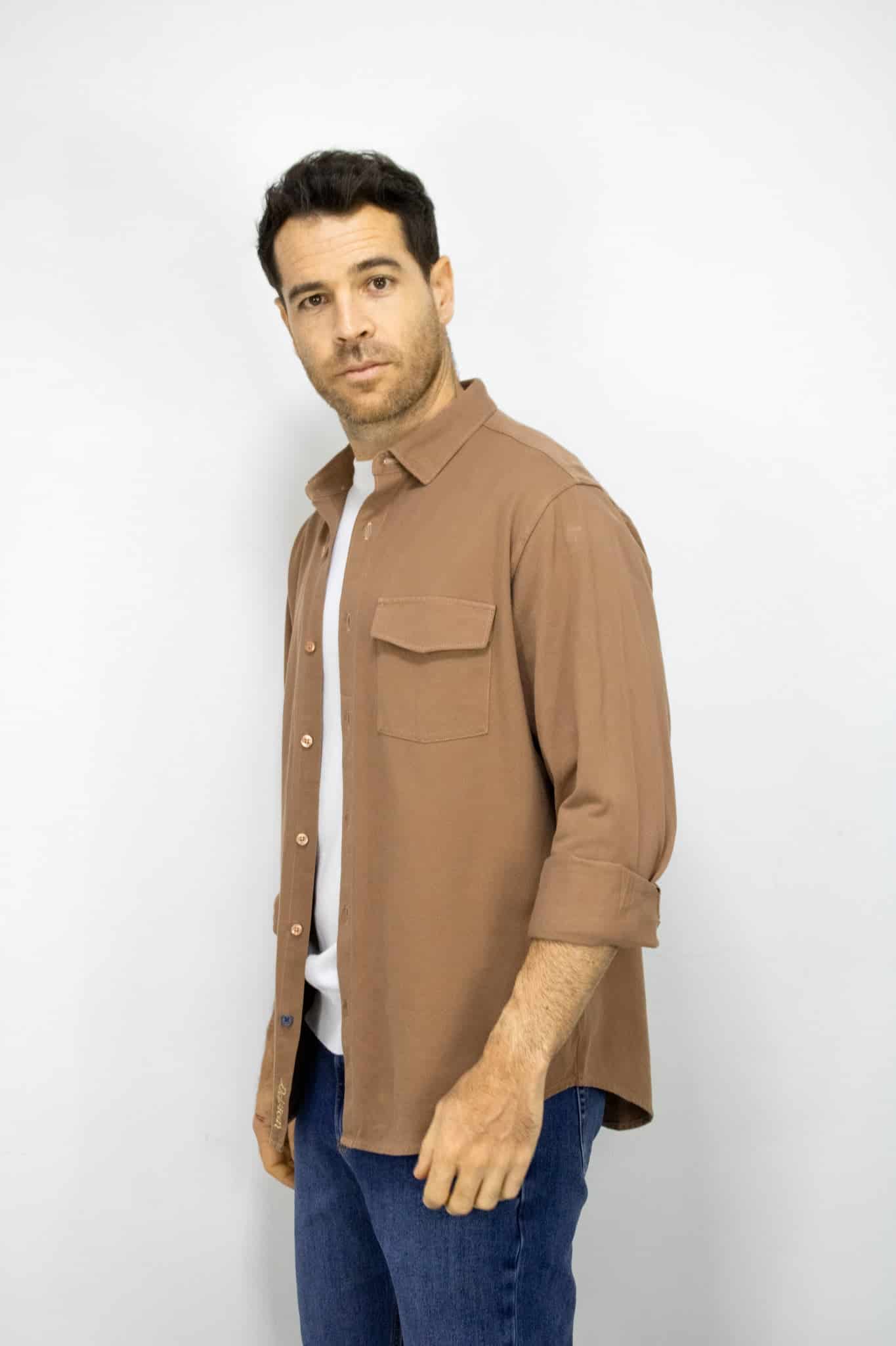 SOBRECAMISA  MANGA LARGA CAFE PARA HOMBRE - miniatura 2