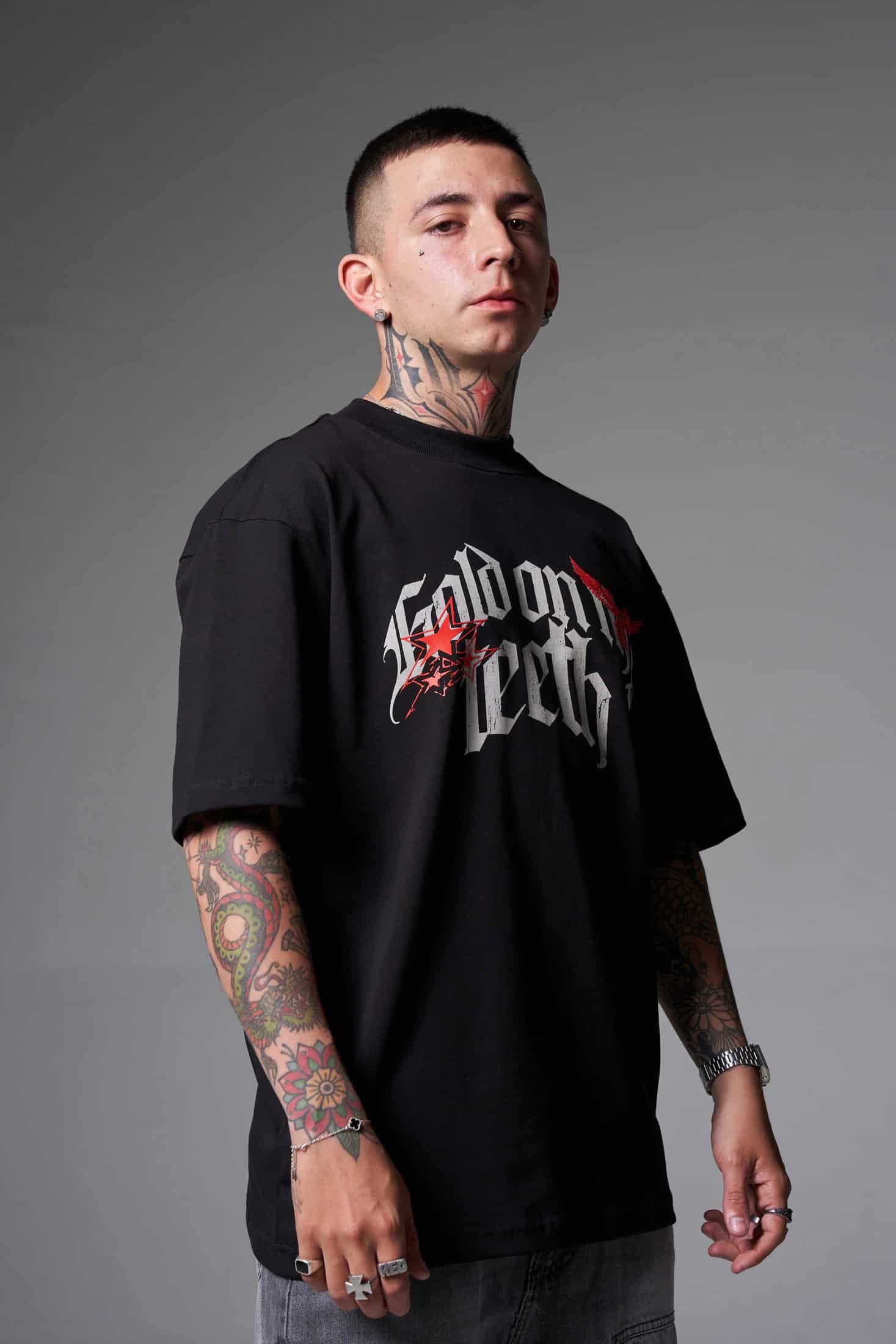 T shirt negra Gold on 250 gramos - miniatura 2