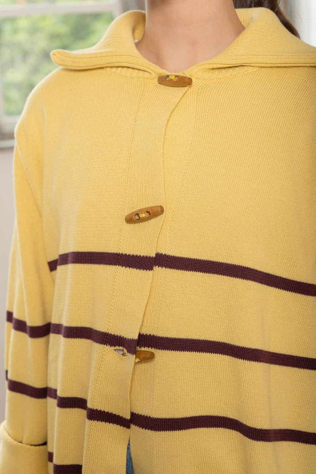 Sweater Botones Madera Amarillo - miniatura 5