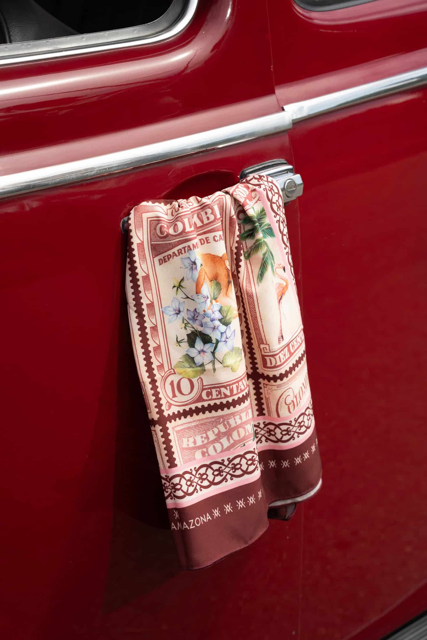 PAREO Burgundy Stamps Beach - miniatura 4