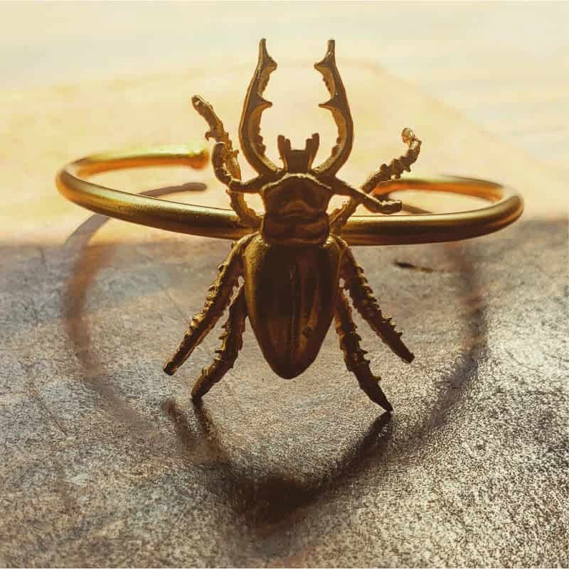 Brazalete con escarabajo grande - miniatura 3