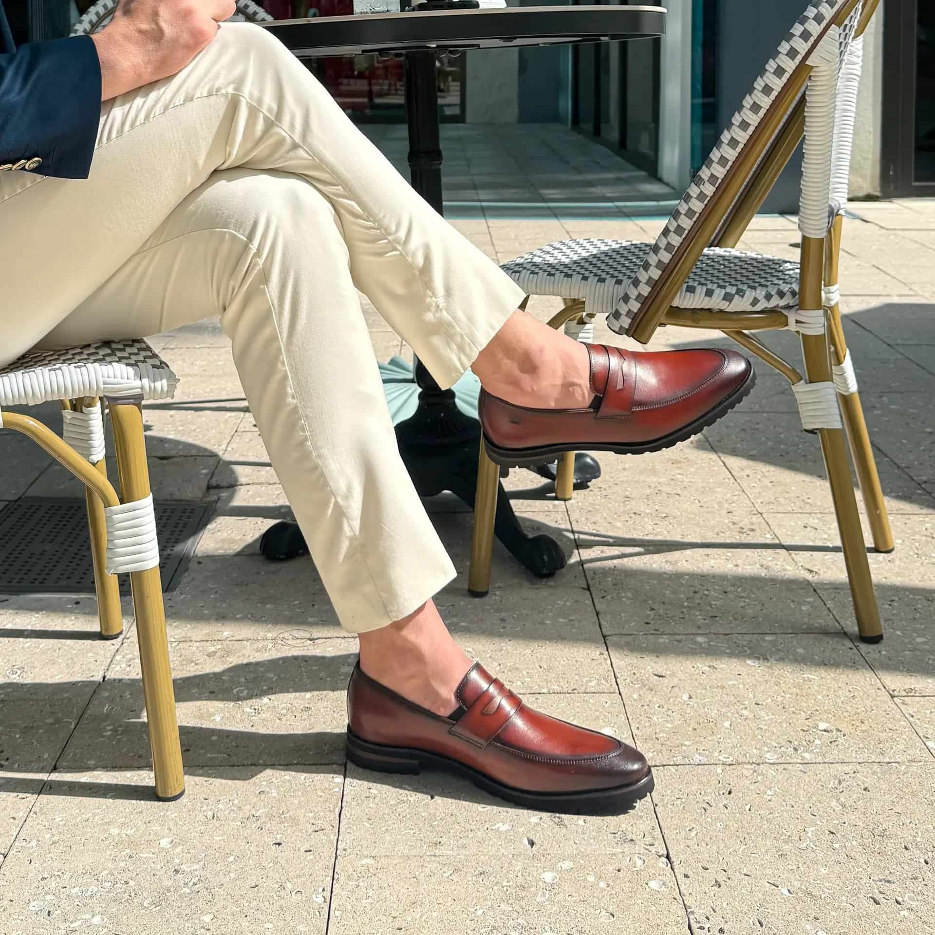 Mocasín Alessandro Cognac Suela Ultraliviana - miniatura 3