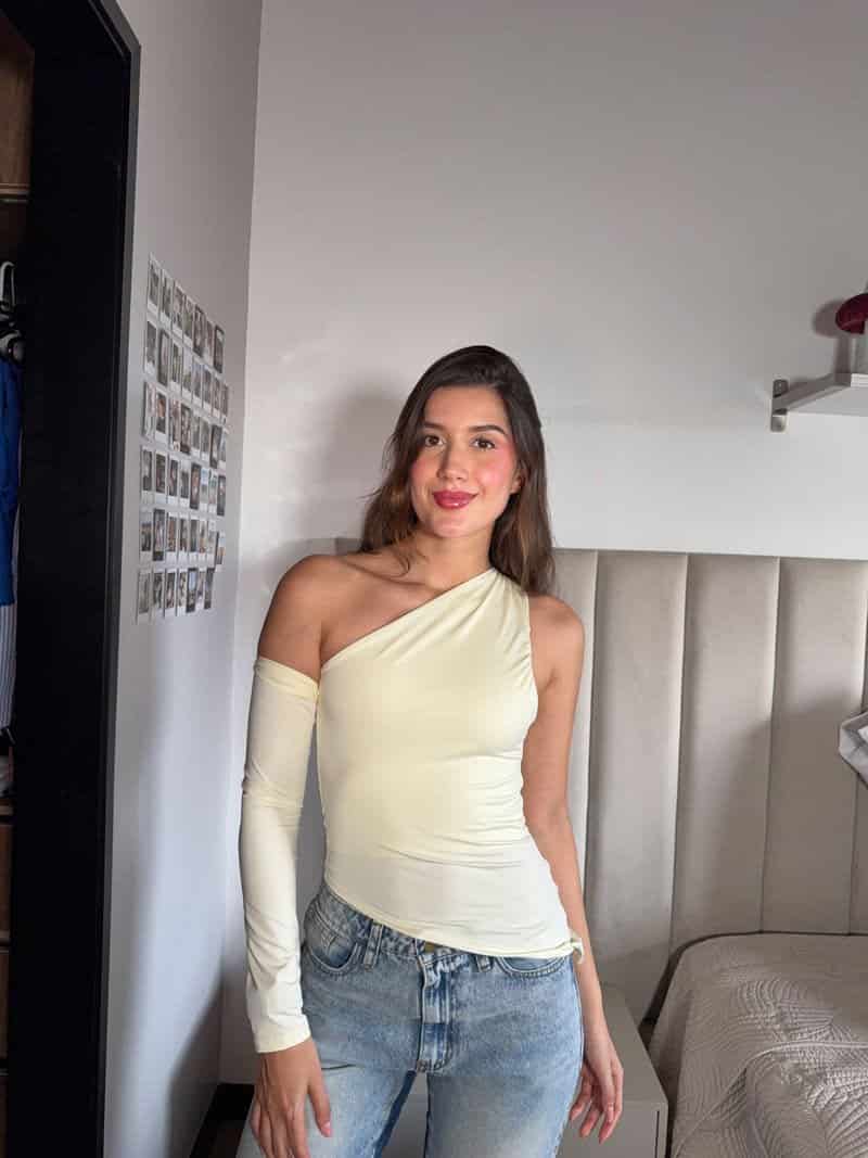 Croptop asimétrico lycra Irina - Butter Yellow - miniatura 2