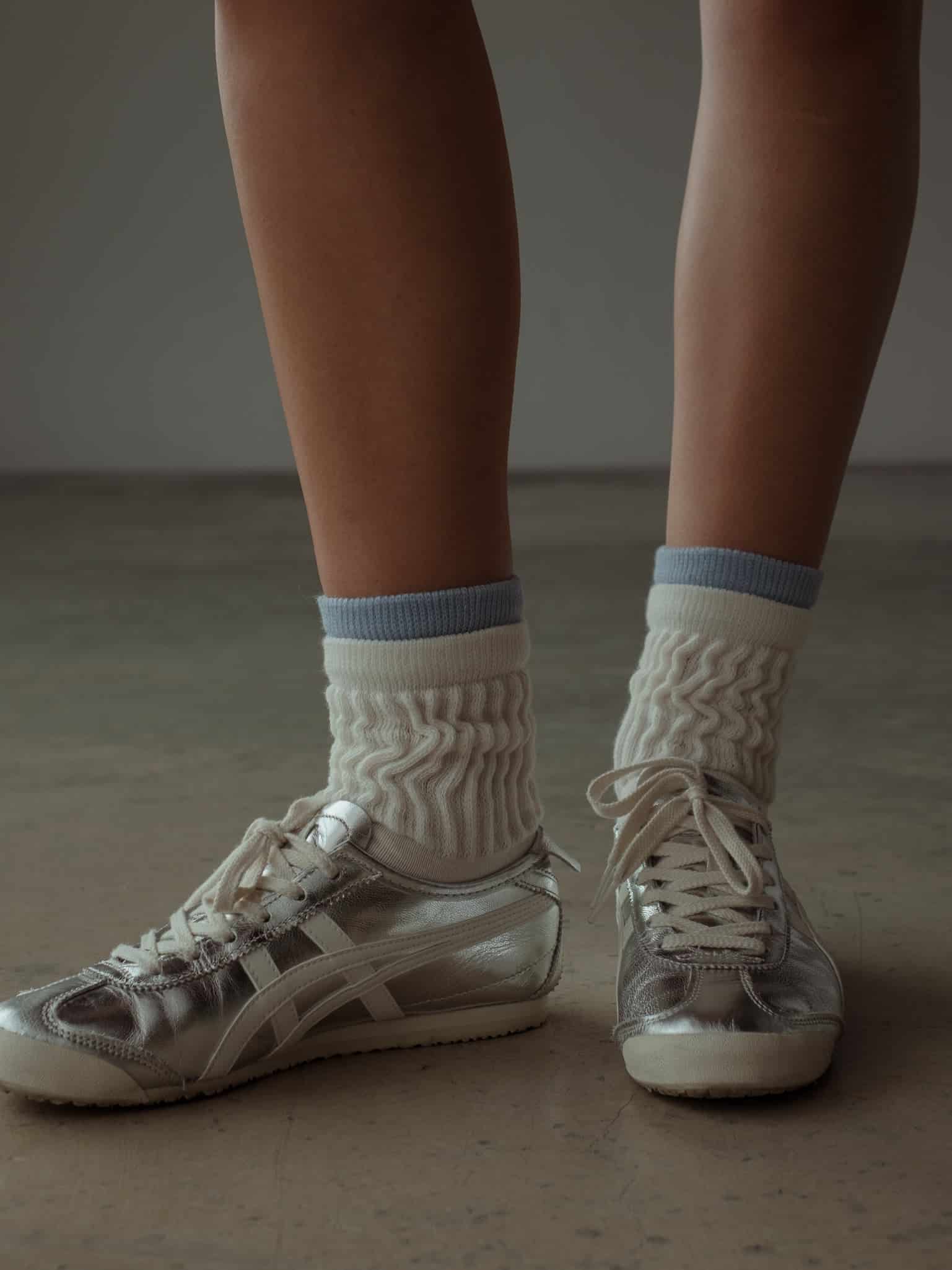 MIDI LAYERING SOCKS - SOFT WHITE & BABY BLUE - miniatura 1