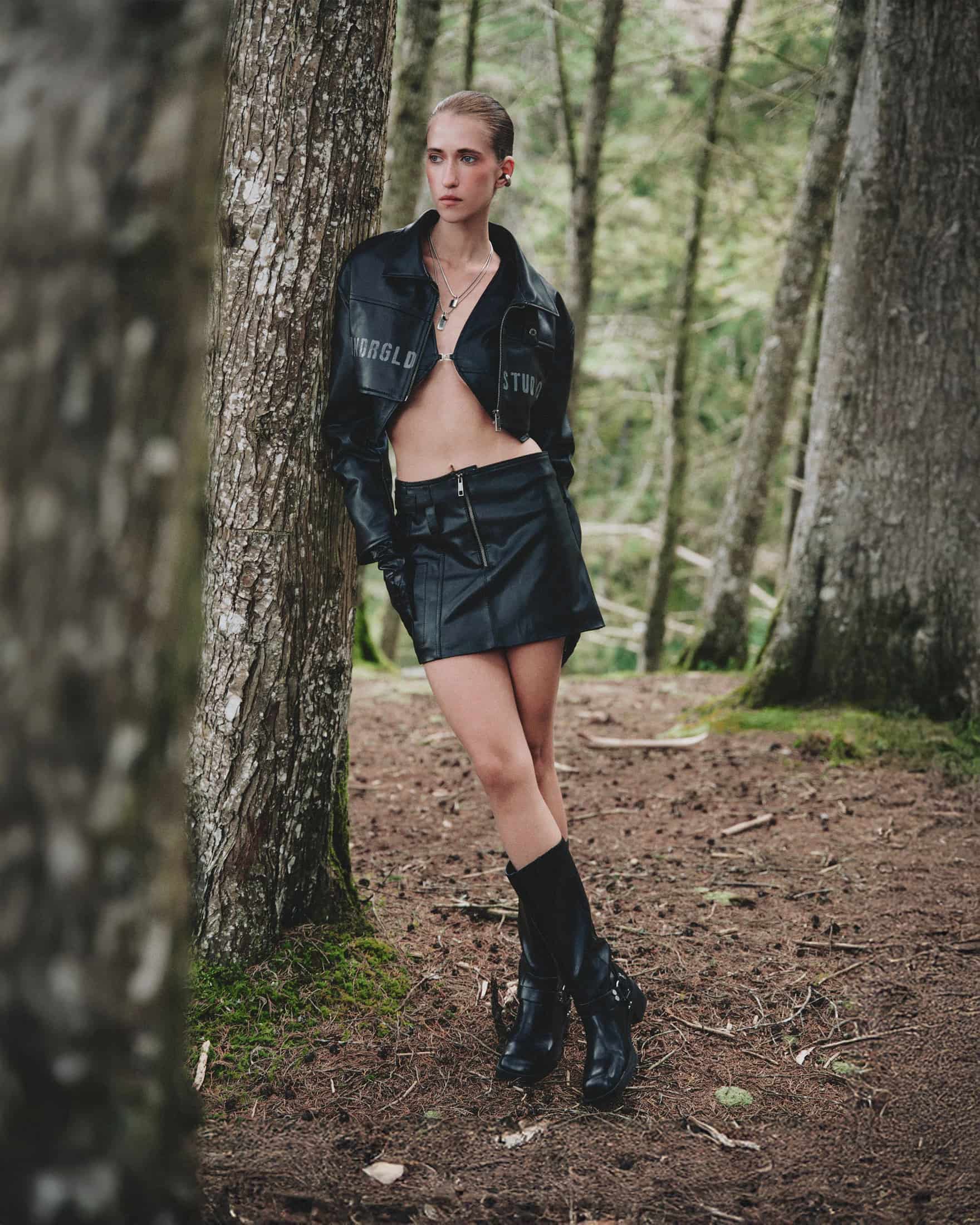 Basics Undergold Studio Pleather Mini Skirt Black - miniatura 2