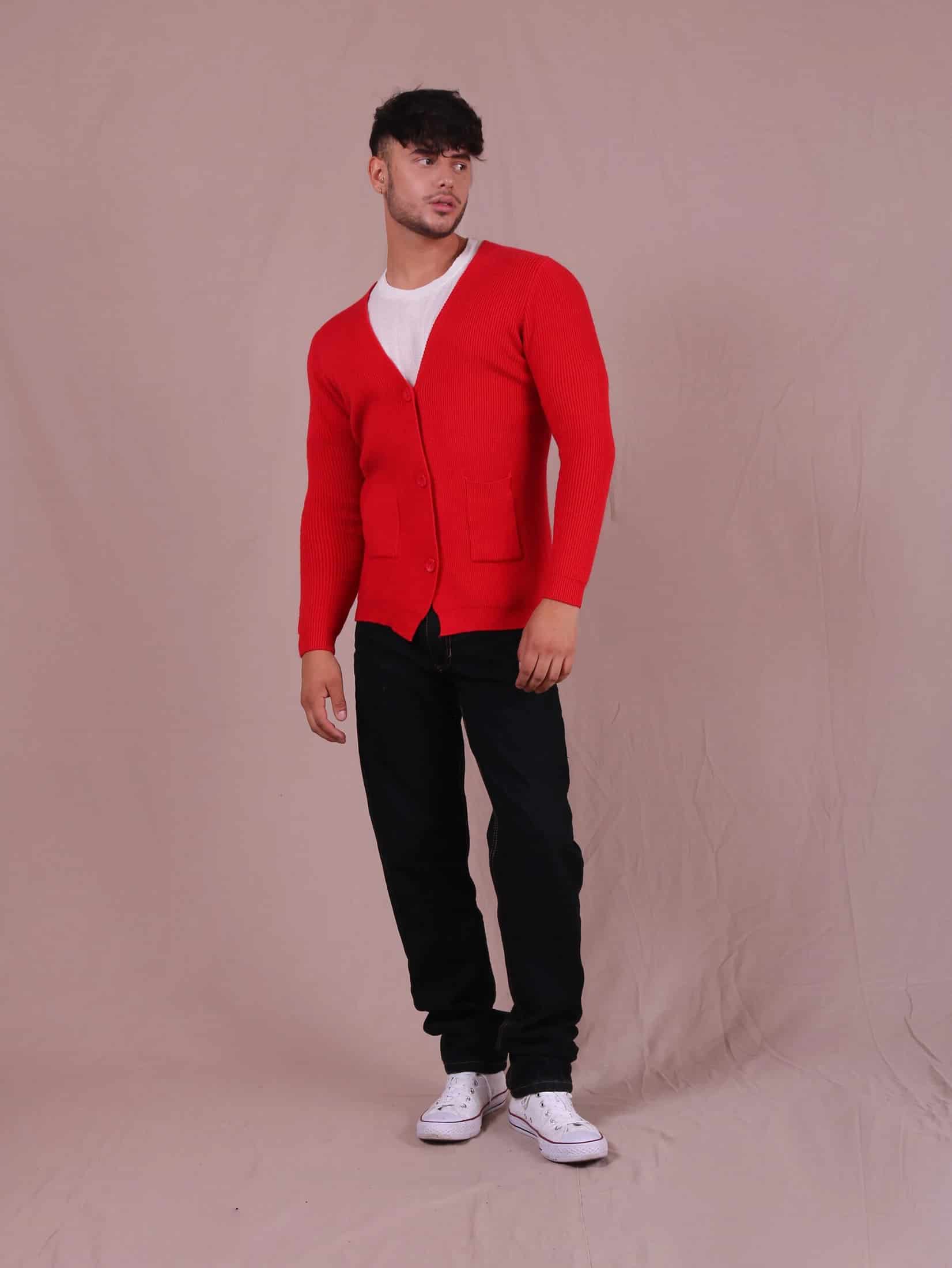 The red Sweater - miniatura 1