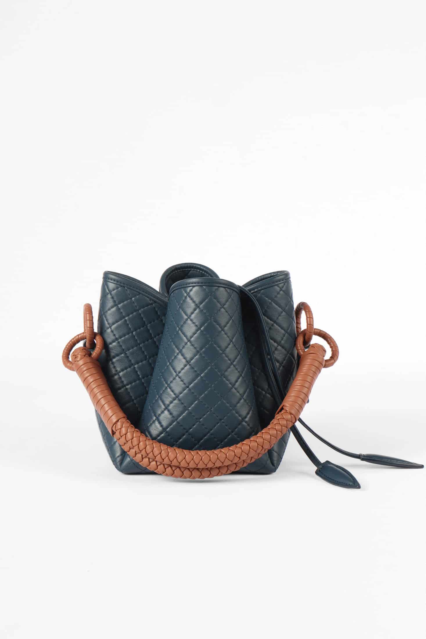 Tulip Mini  Bucket Bag, Navy Blue & Brandy - miniatura 1