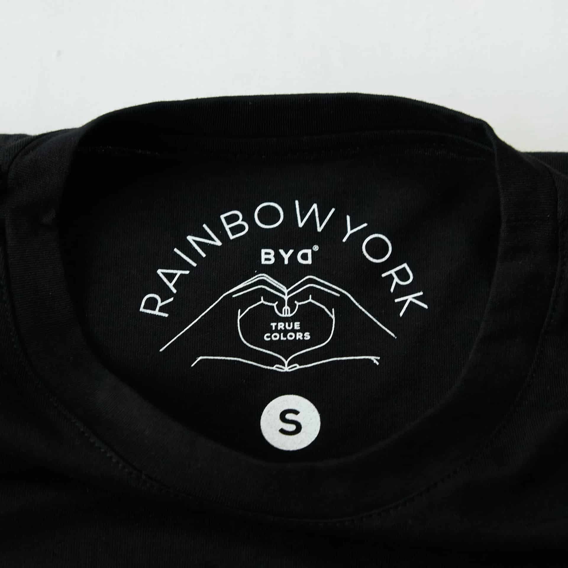 MENOS CLÓSET MÁS RAINBOW T-SHIRT - miniatura 6
