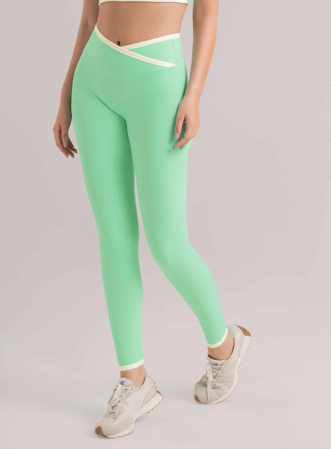 LEGGINS DEPORTIVO AMELIA EN TELA SHERY - miniatura 2