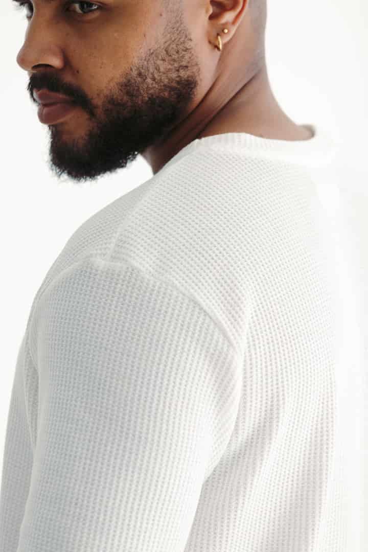 Camiseta texturizada hueso - miniatura 5