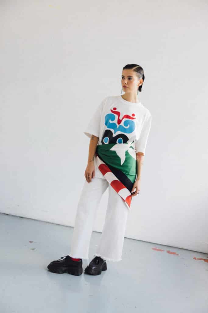 T-shirt Oversize Flor-Mariposa - miniatura 9