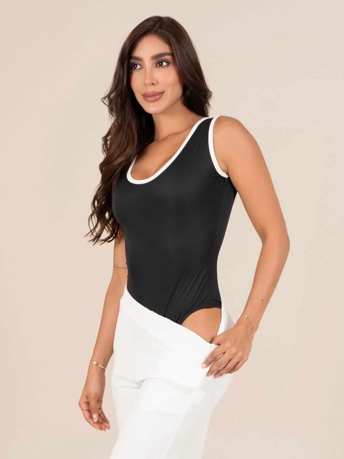 Body dahian aruba negro - miniatura 1